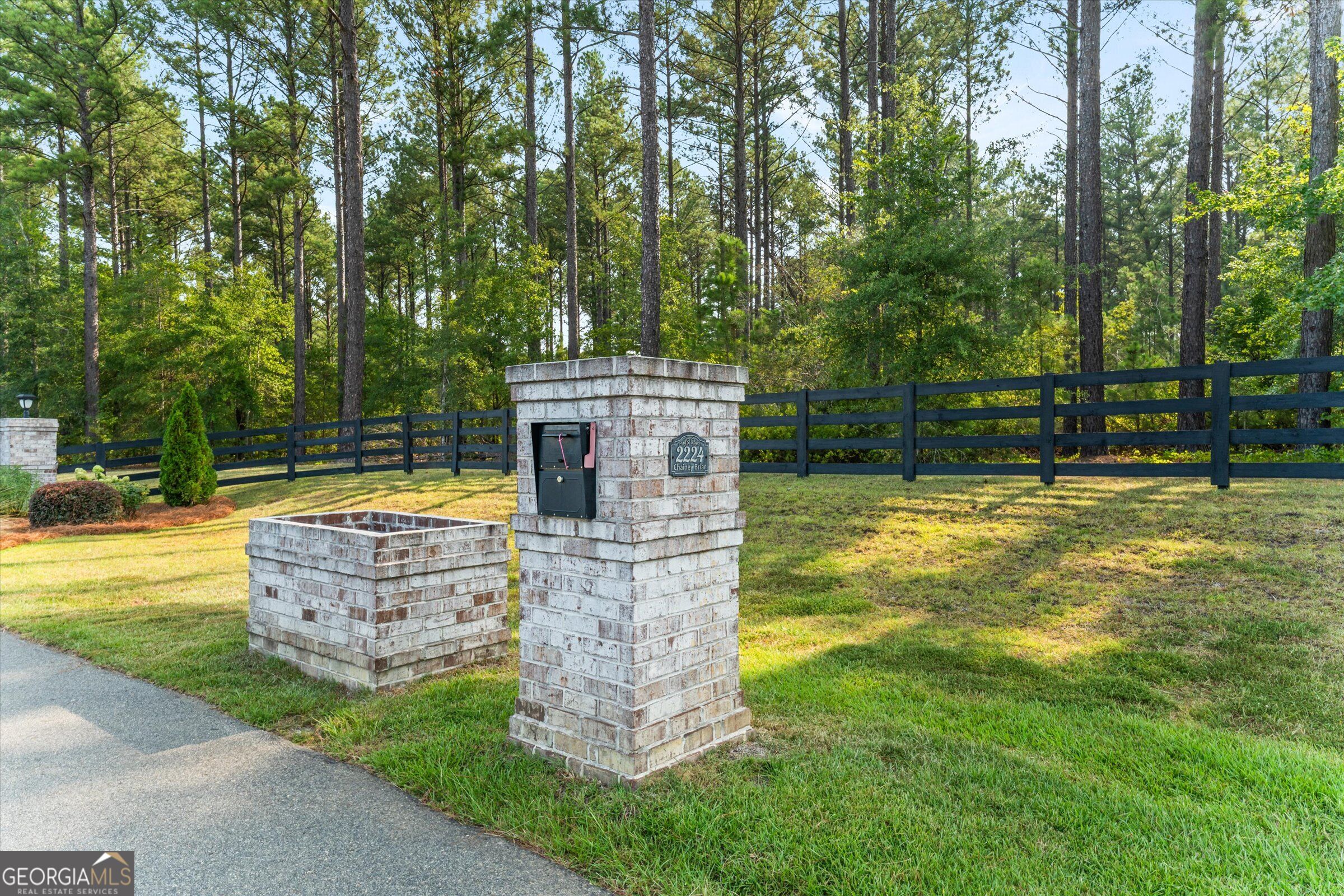 2224 Chainey Briar Rd Property Photo 13