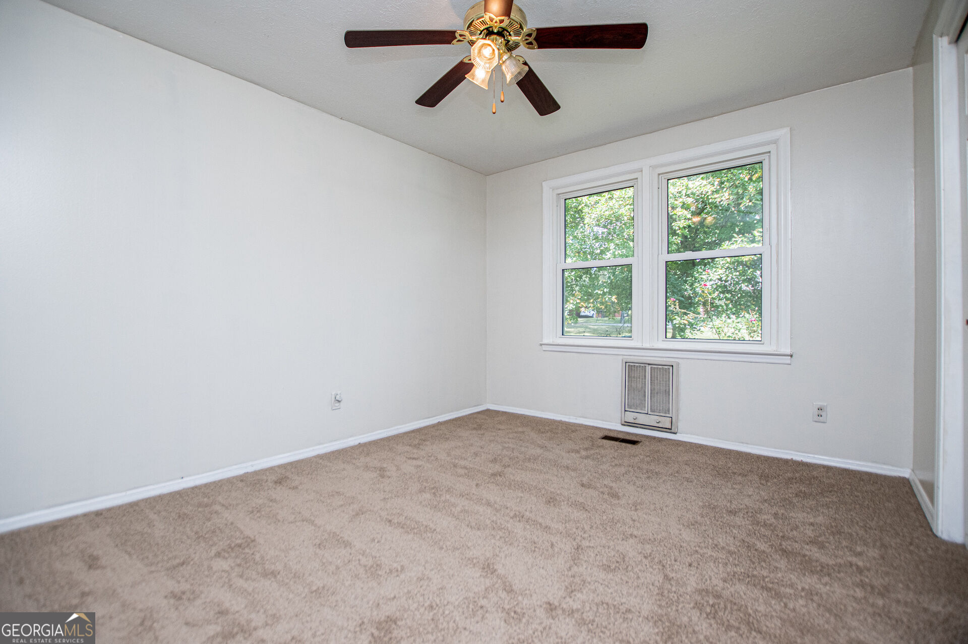 105 Sharp Drive Property Photo 34