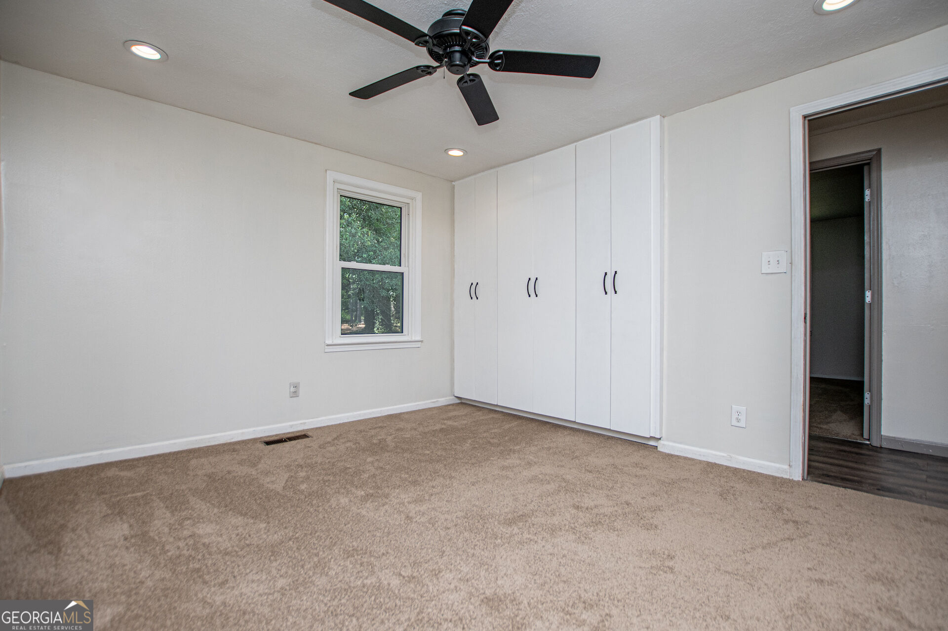 105 Sharp Drive Property Photo 38