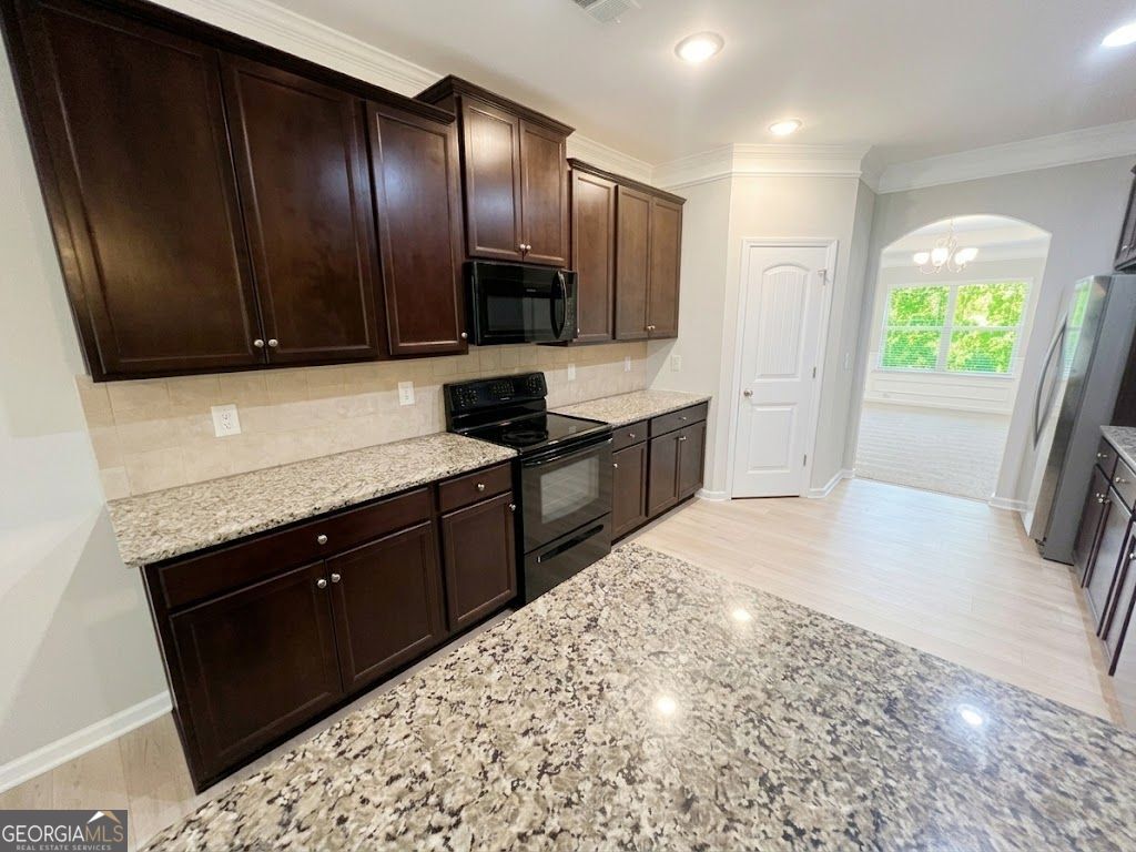 1086 Blind Brook Circle Property Photo 4
