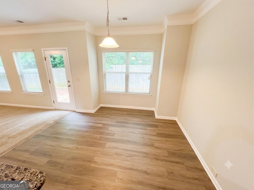 1086 Blind Brook Circle Property Photo 8