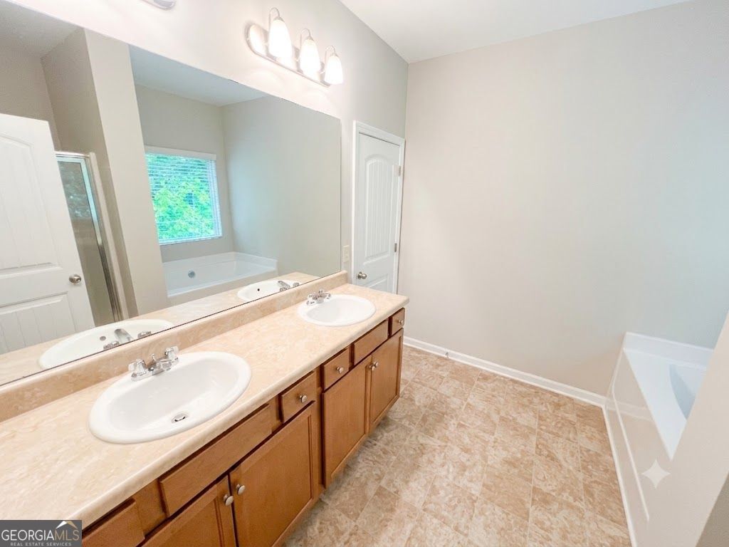 1086 Blind Brook Circle Property Photo 26