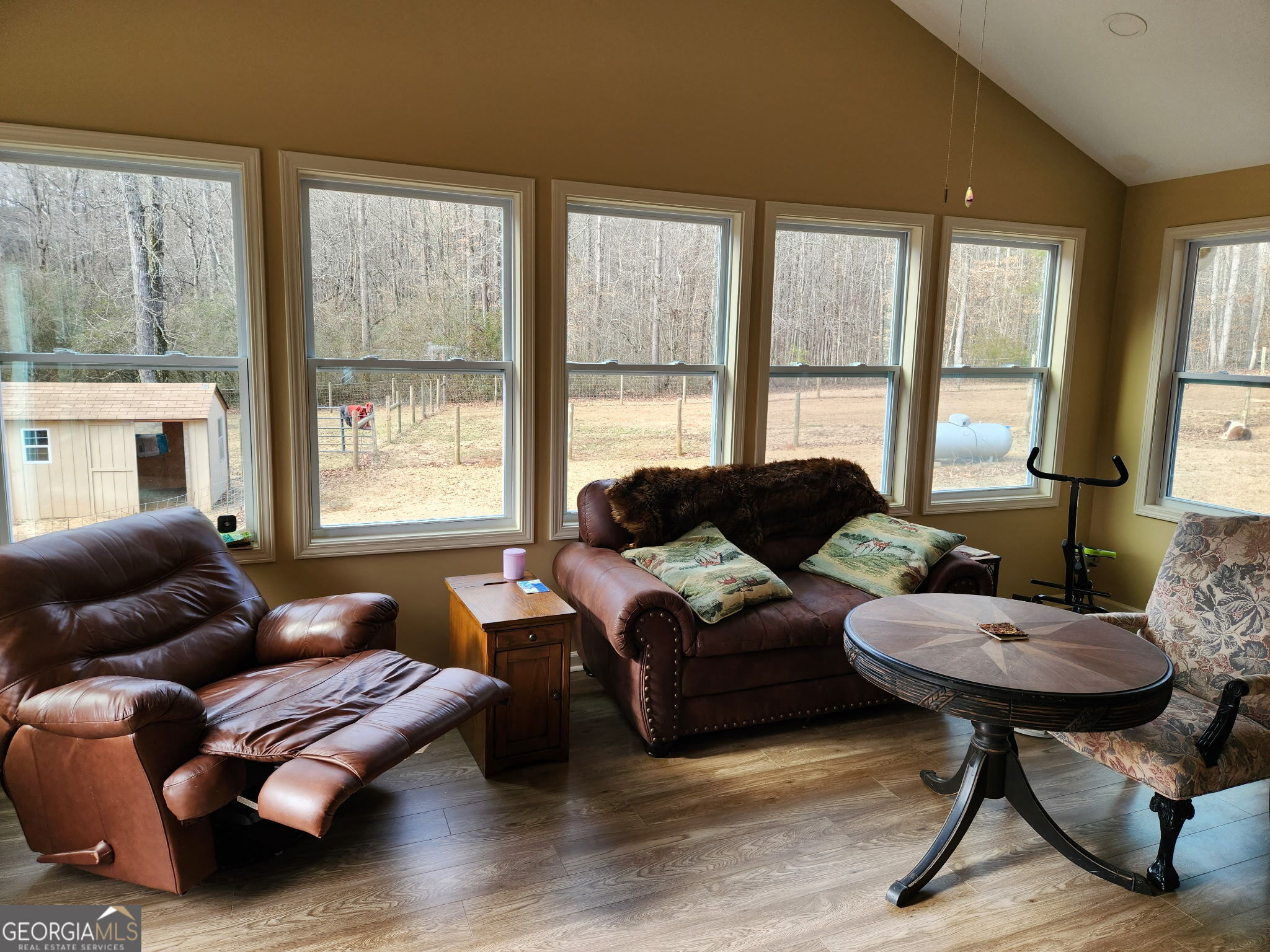 403 N Stringer Road Property Photo 10