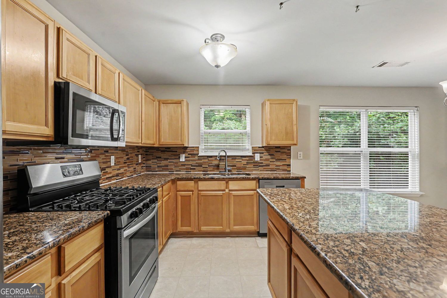 579 Ironstone Drive Property Photo 10