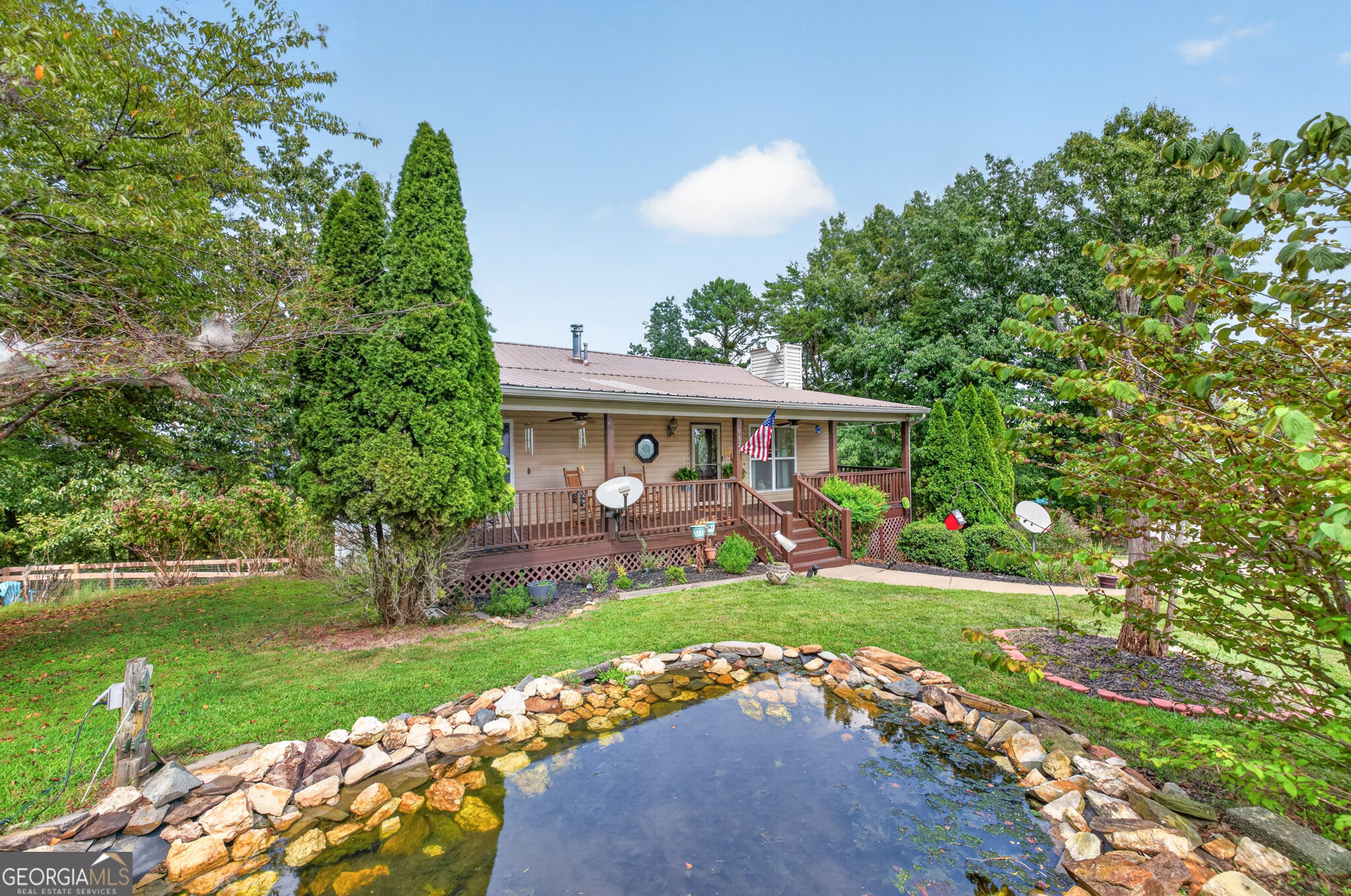 982 Raccoon Ridge Property Photo 1