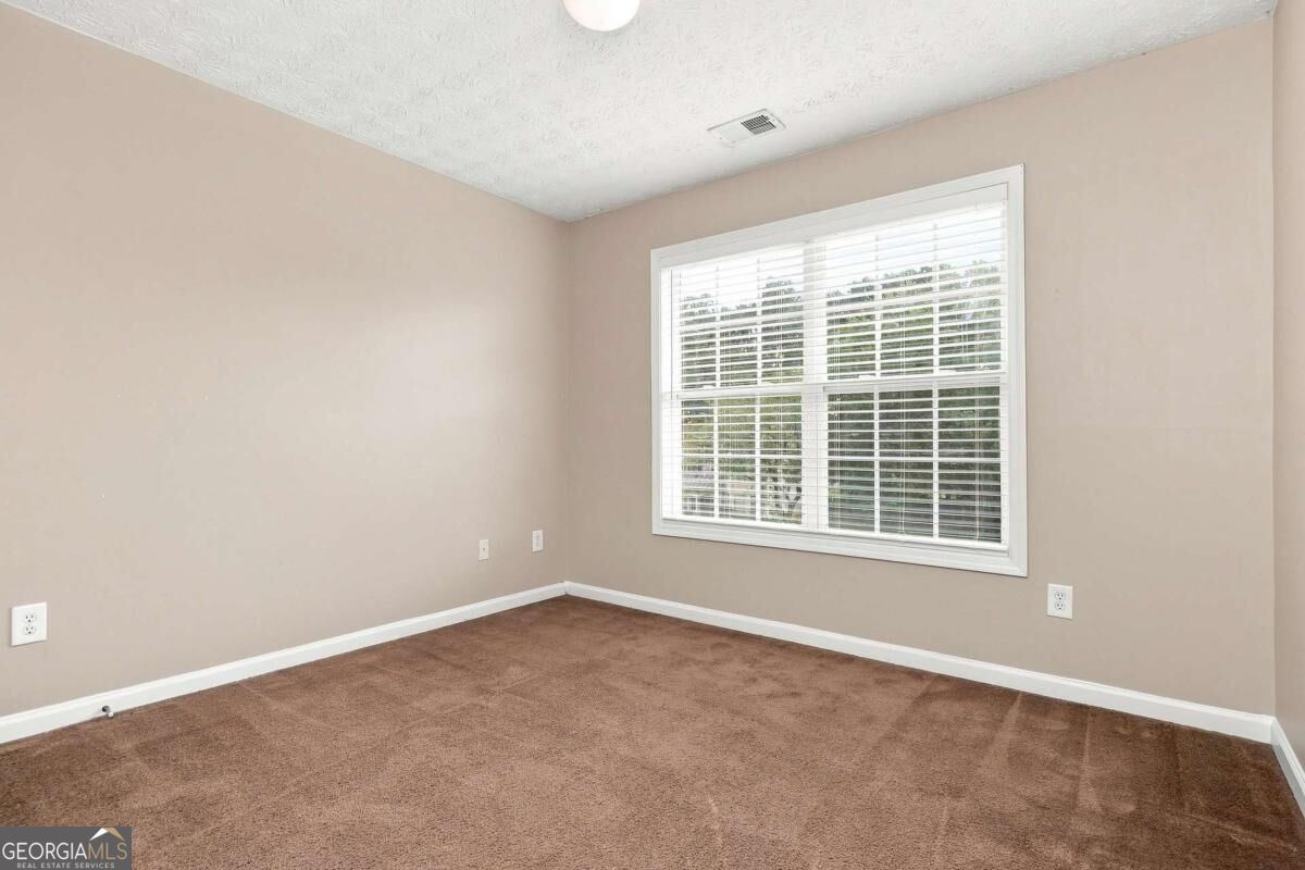 75 Greenland Drive Property Photo 9