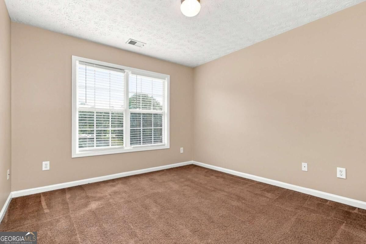 75 Greenland Drive Property Photo 10