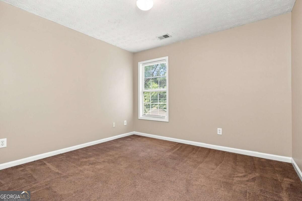 75 Greenland Drive Property Photo 11