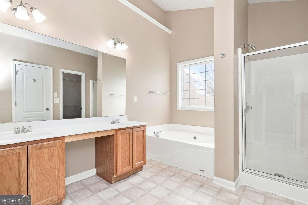 75 Greenland Drive Property Photo 14