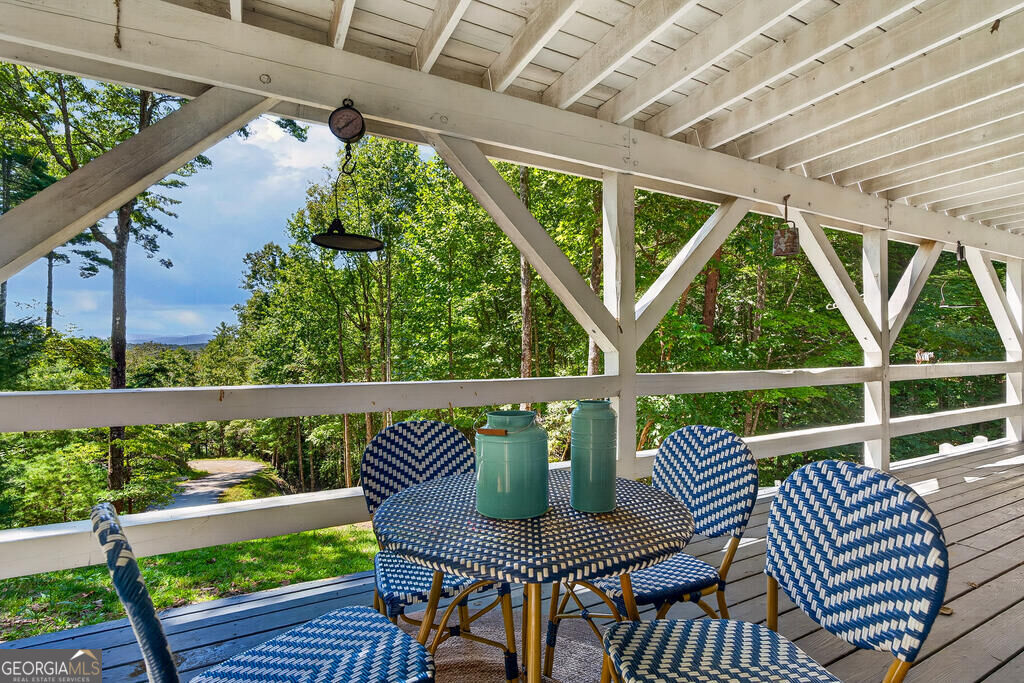 161 Walkabout Creek Road Property Photo 8
