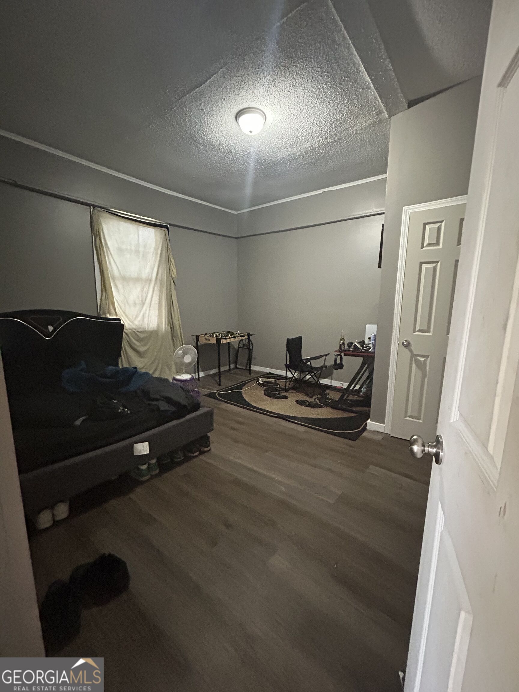 2652 Cherry Avenue Property Photo 3