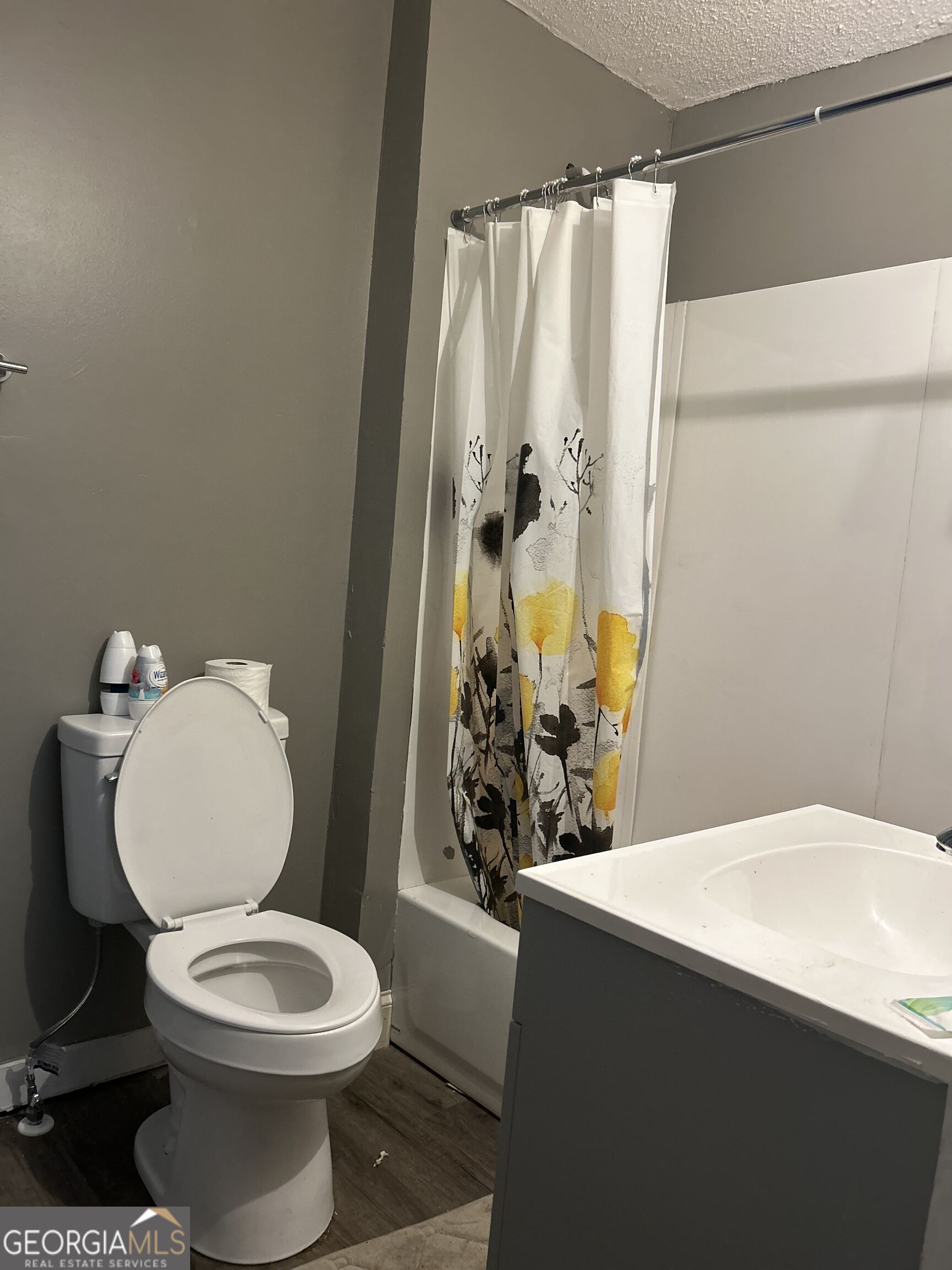 2652 Cherry Avenue Property Photo 9
