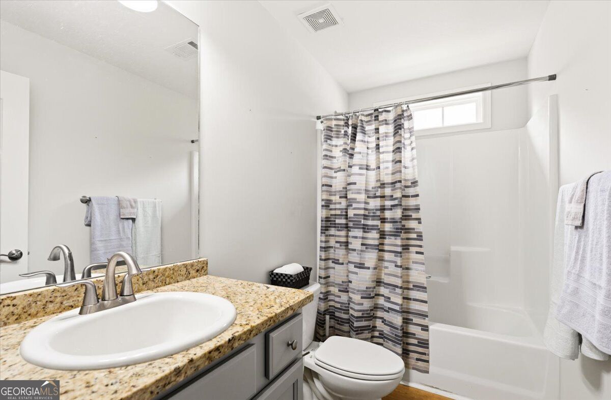 305 Lamplight Drive Property Photo 22