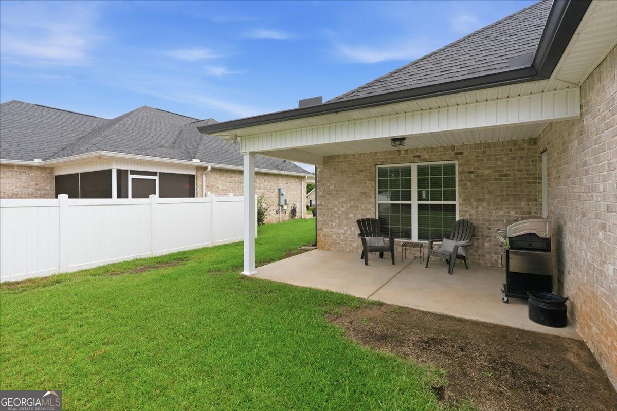 305 Lamplight Drive Property Photo 26