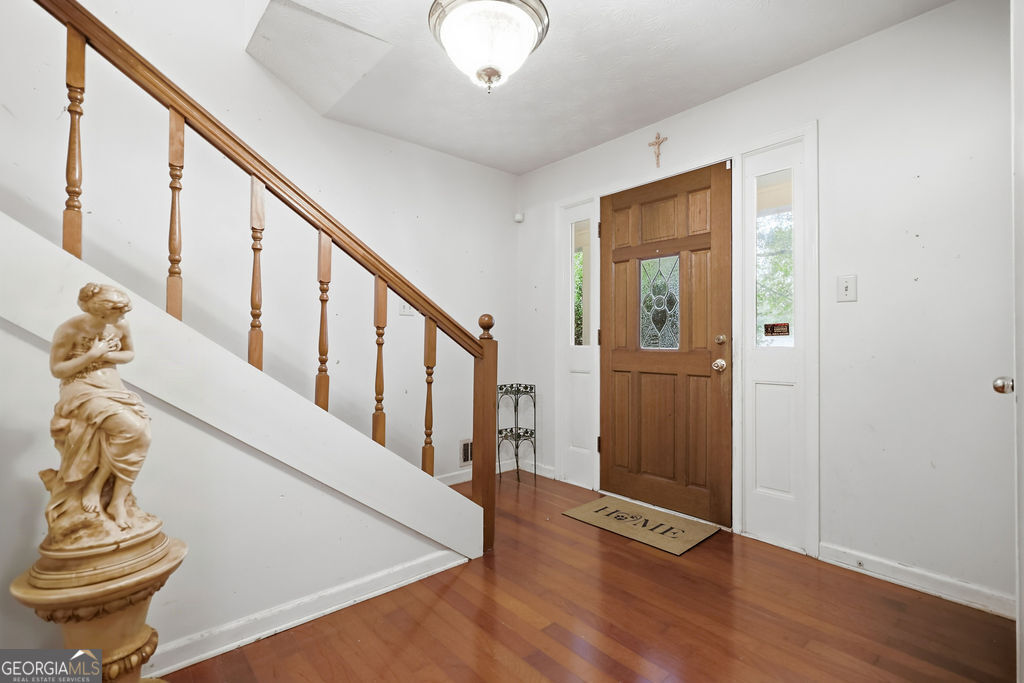 75 Slades Mill Road Property Photo 4