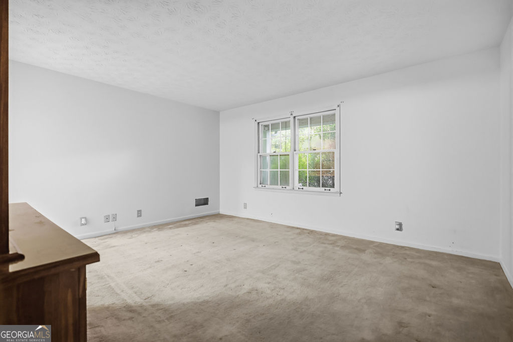 75 Slades Mill Road Property Photo 14