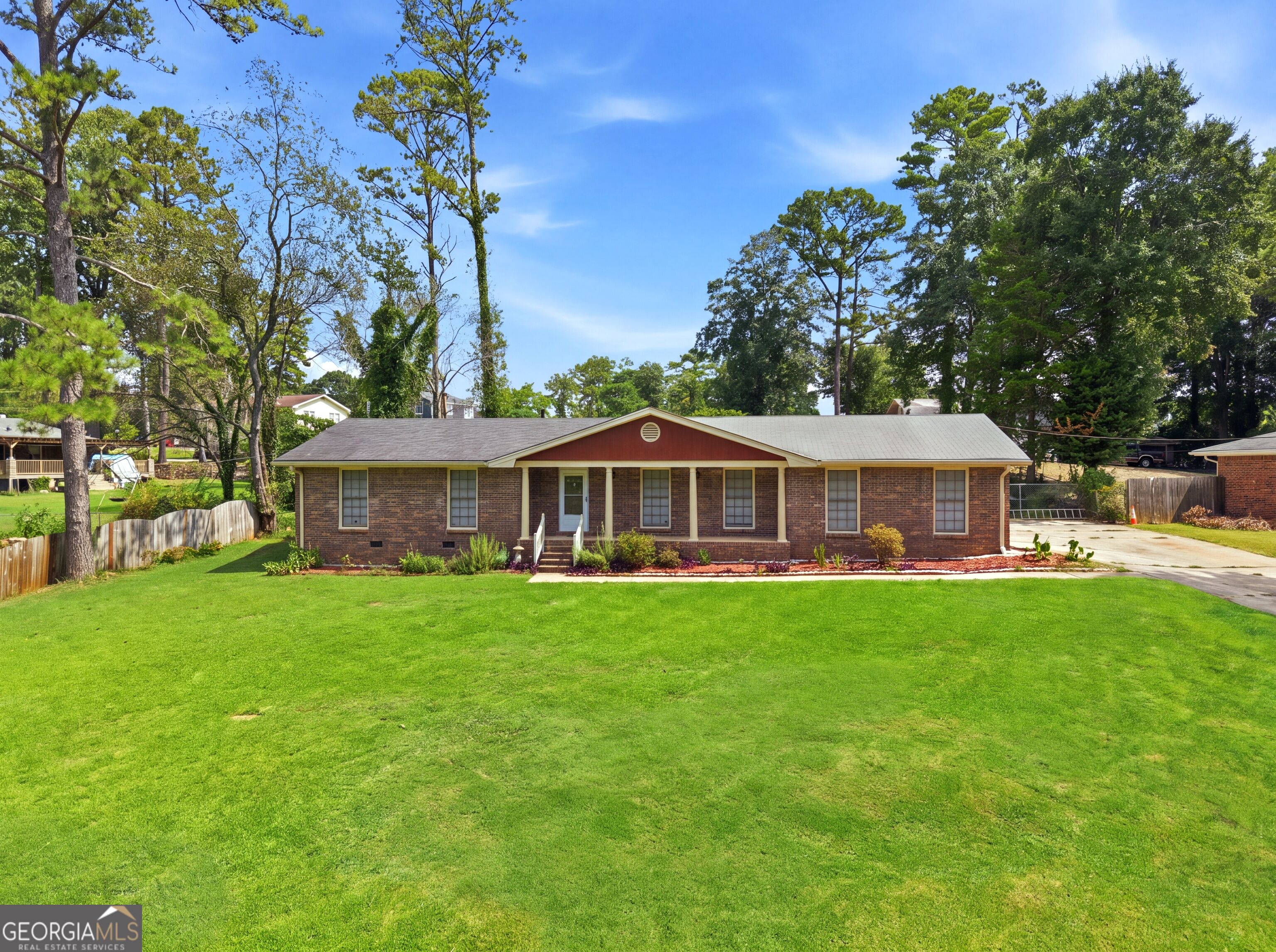 2681 Kings Circle Property Photo 1