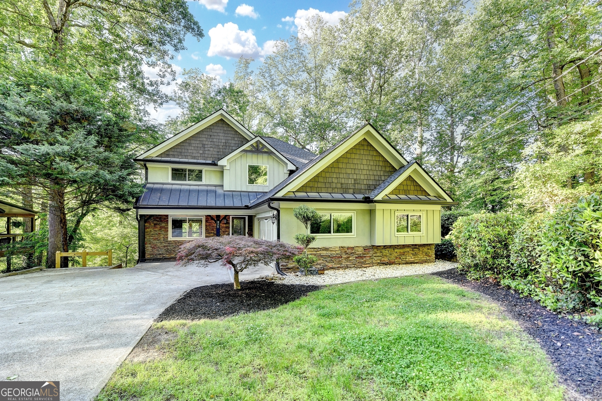 975 Timber Lake Trail Property Photo 4