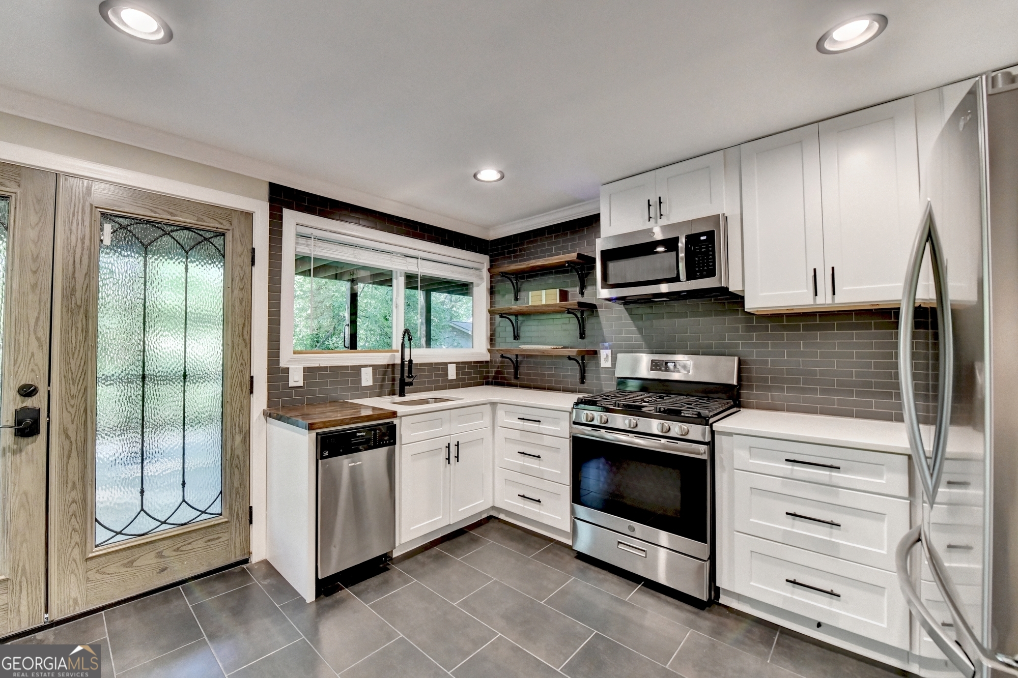 975 Timber Lake Trail Property Photo 47