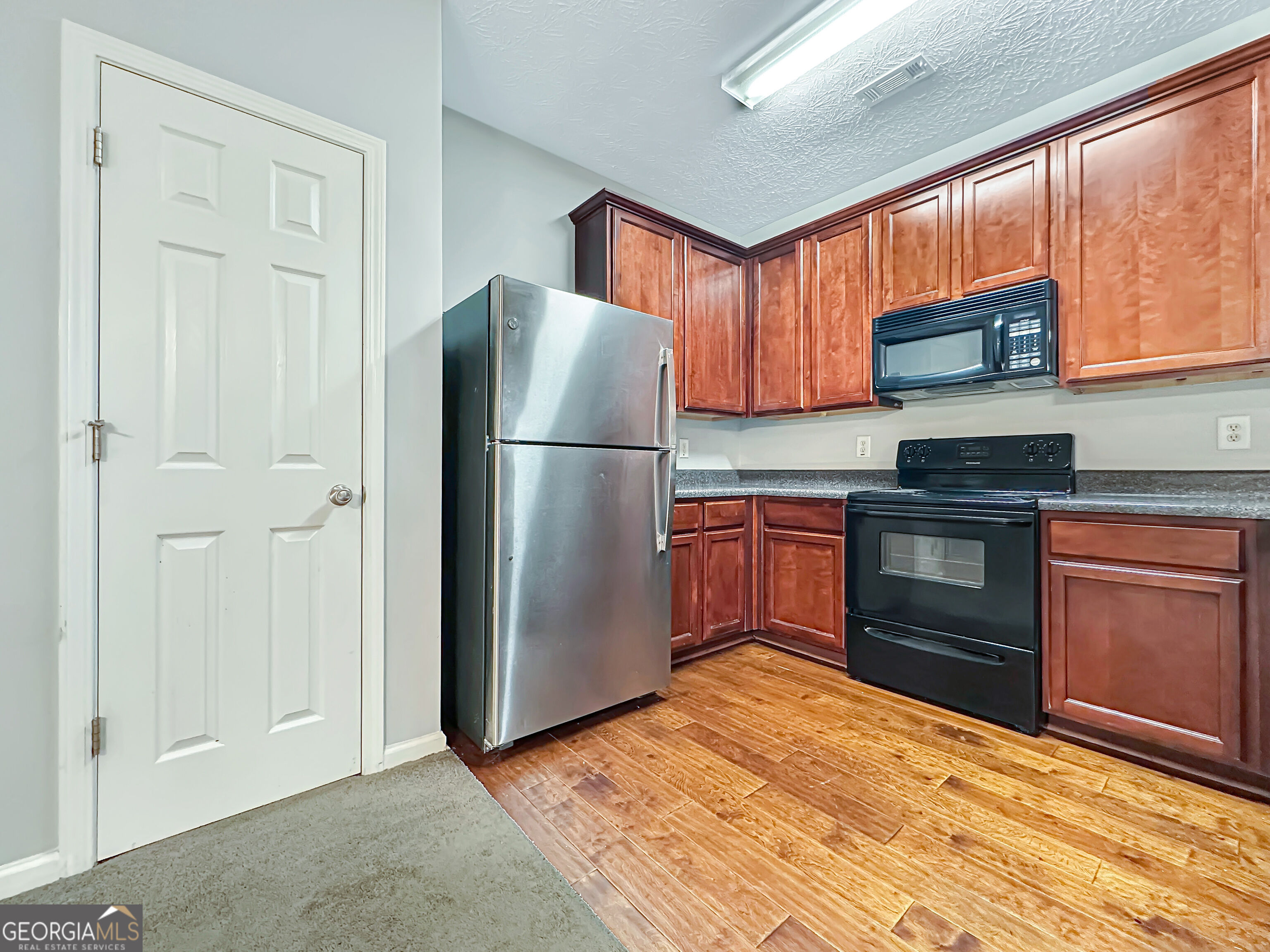 4283 High Park Lane # 10 Property Photo 4