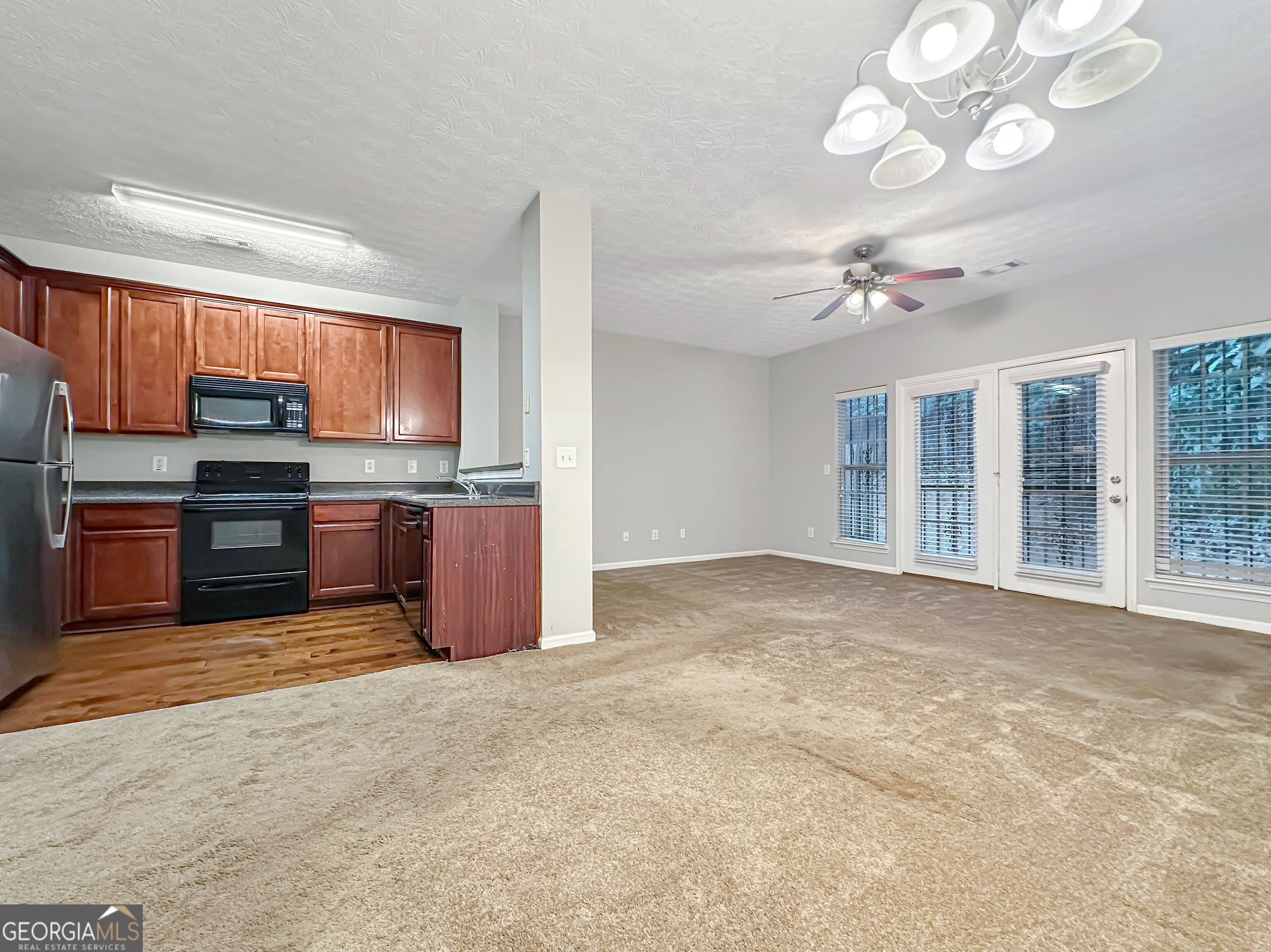 4283 High Park Lane # 10 Property Photo 6