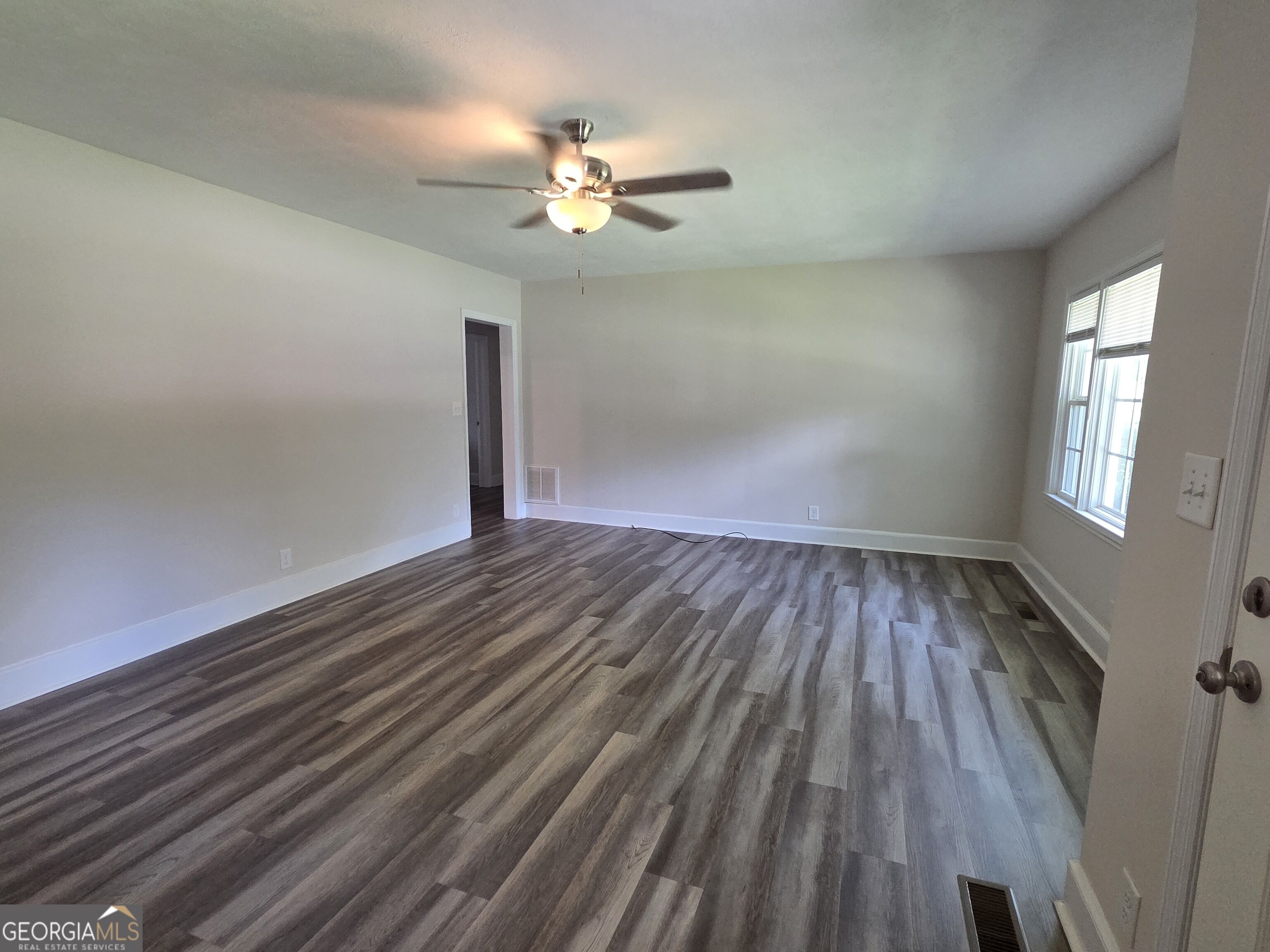 219 E Johnson Street Property Photo 11
