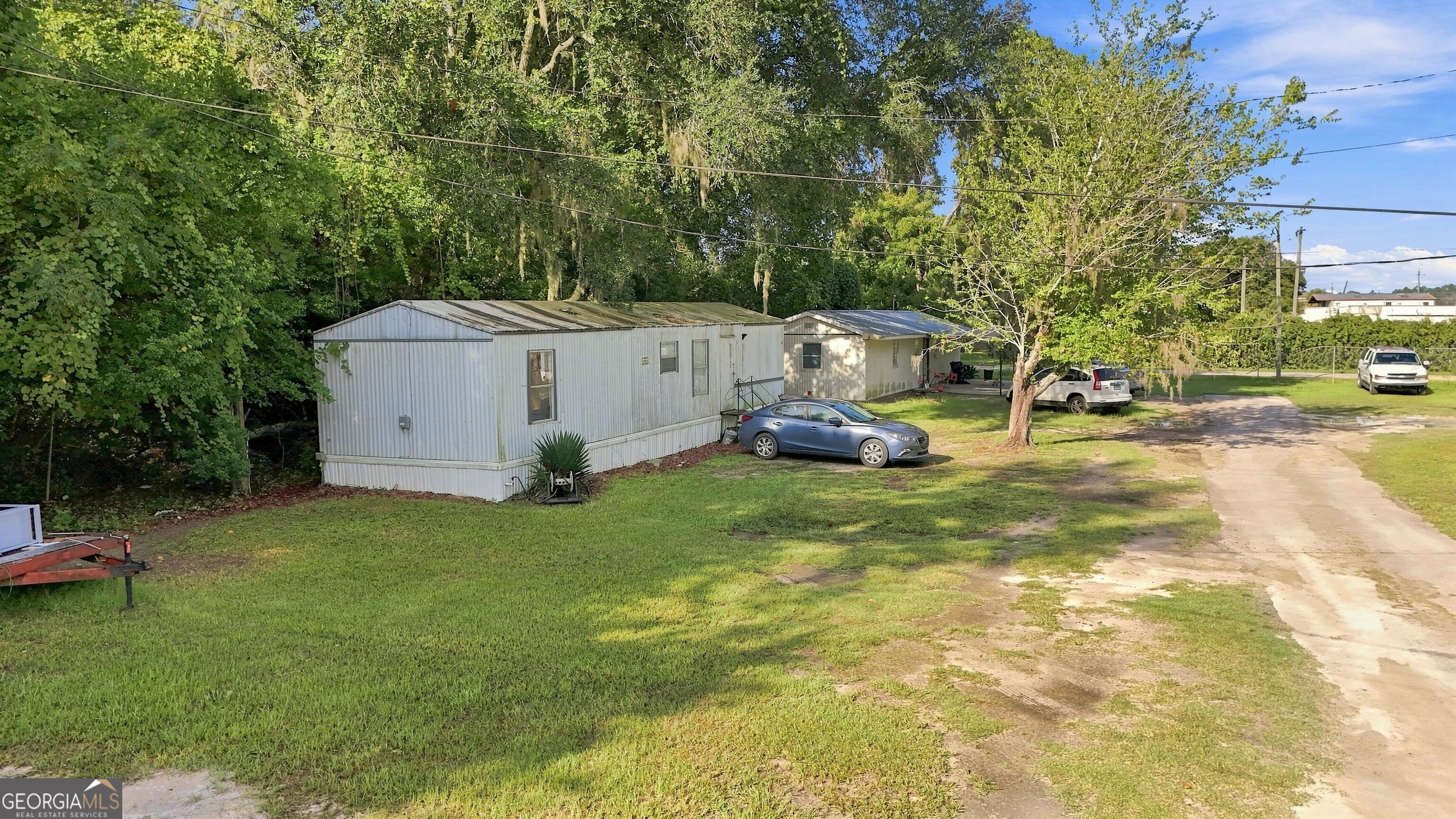 28 E Peeler Ave Property Photo 4