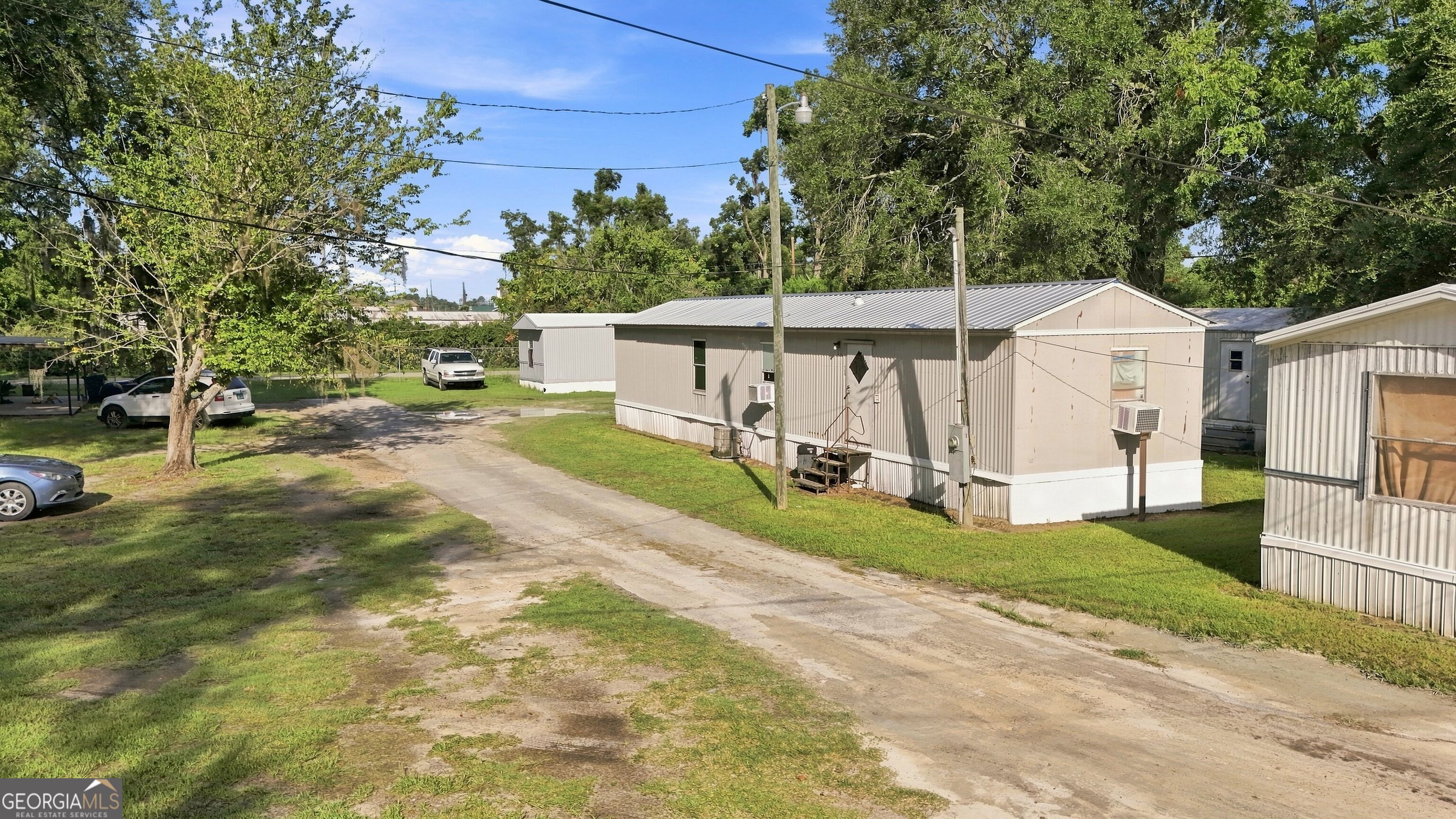 28 E Peeler Ave Property Photo 5