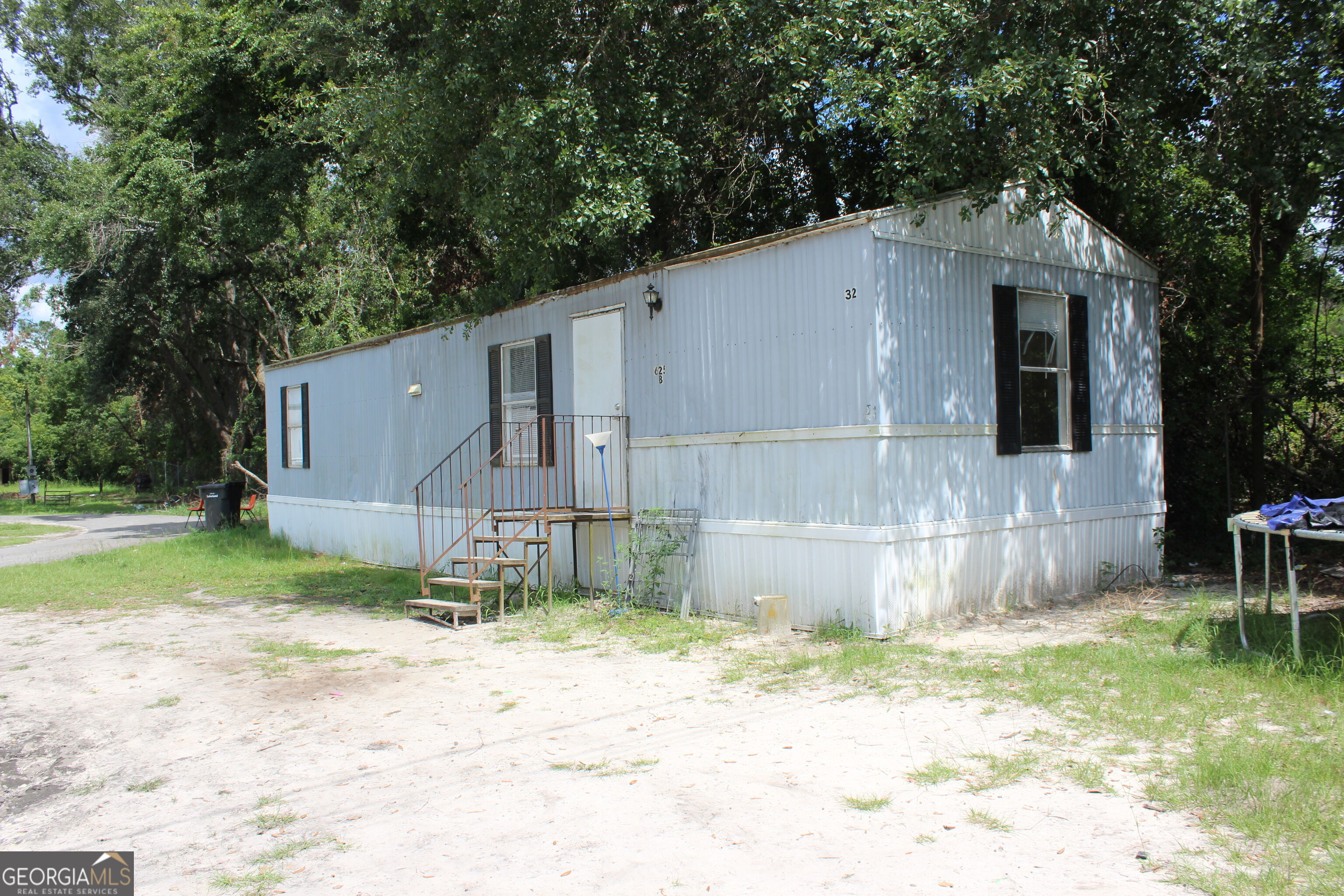 28 E Peeler Ave Property Photo 12
