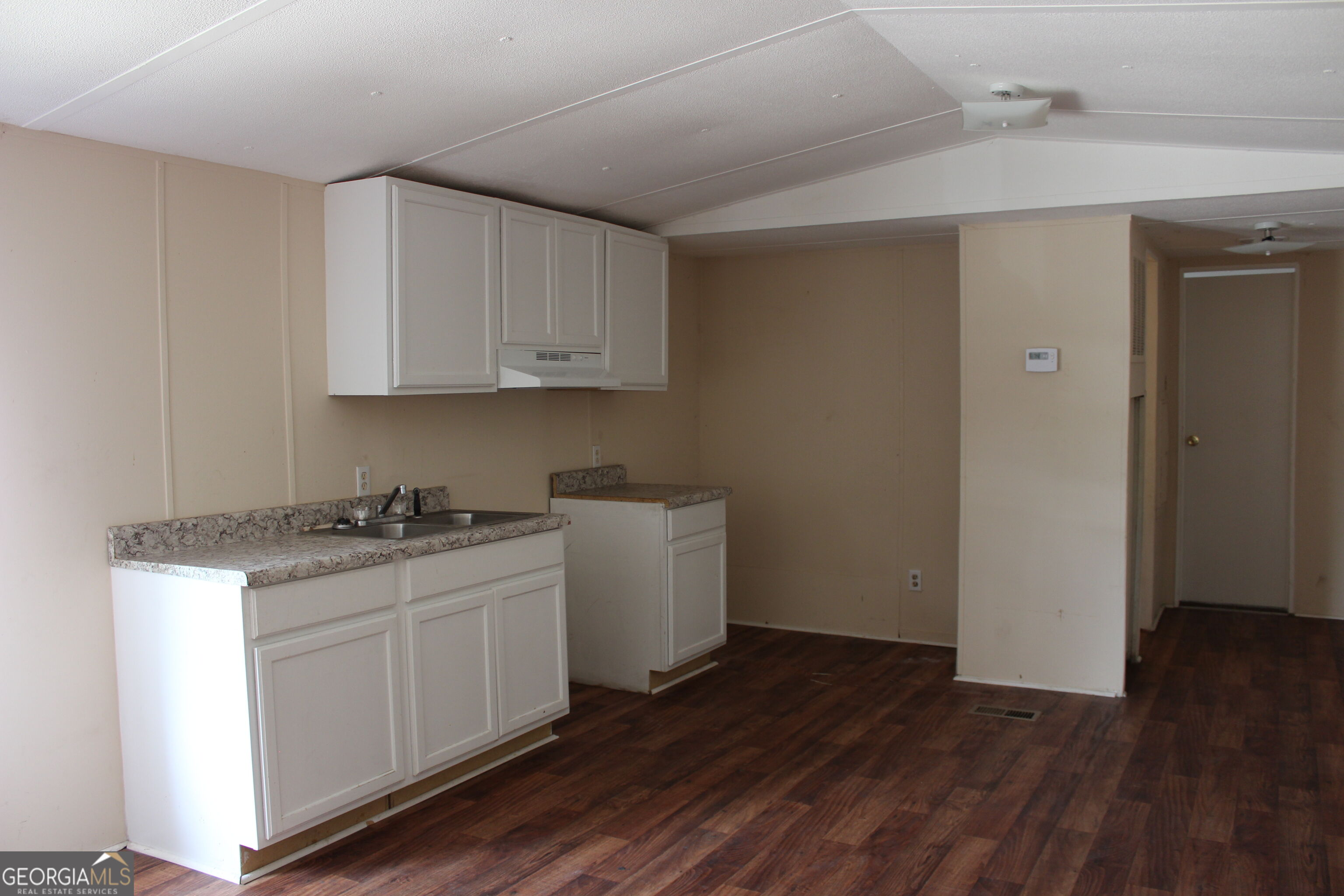 28 E Peeler Ave Property Photo 19
