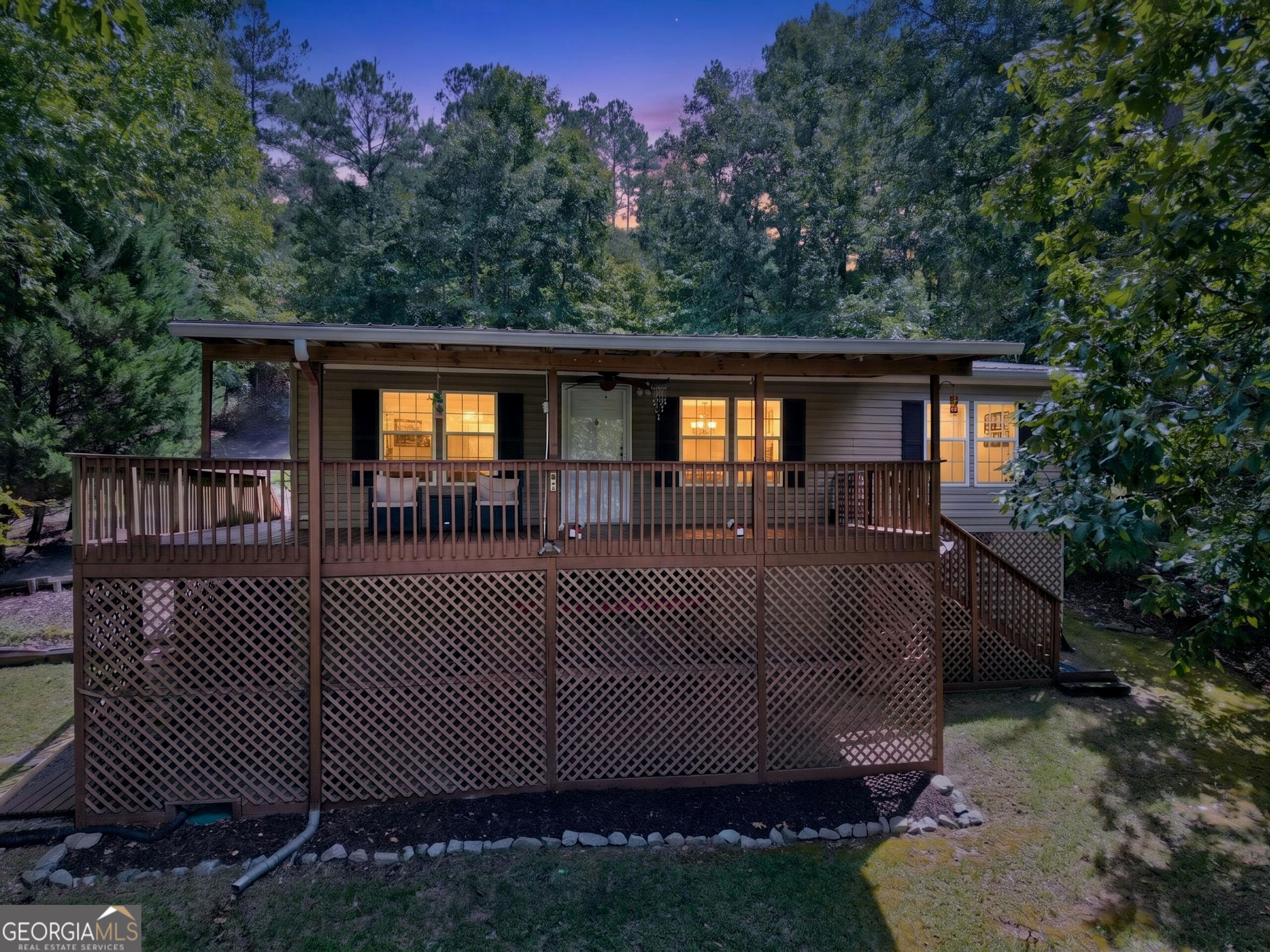 2123 Harbour Point Drive Property Photo 3
