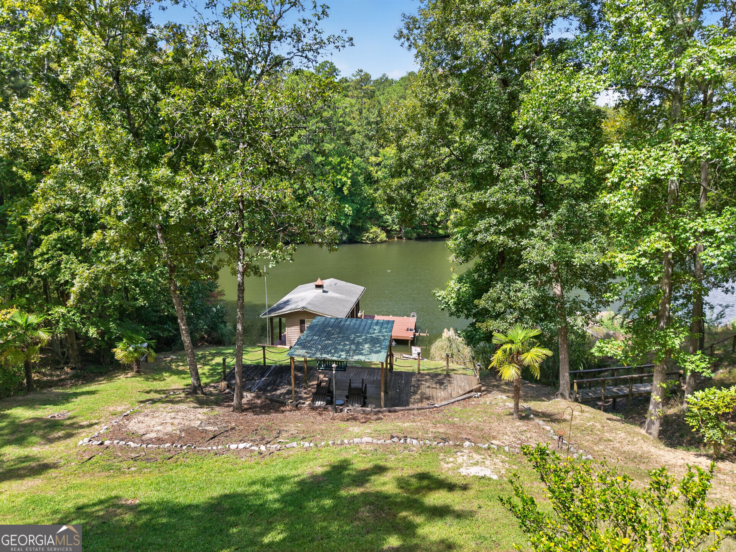 2123 Harbour Point Drive Property Photo 5