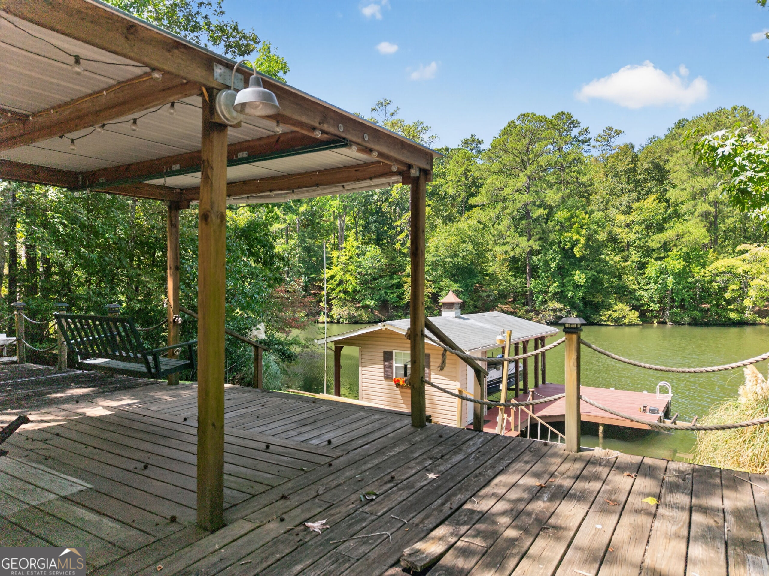2123 Harbour Point Drive Property Photo 6