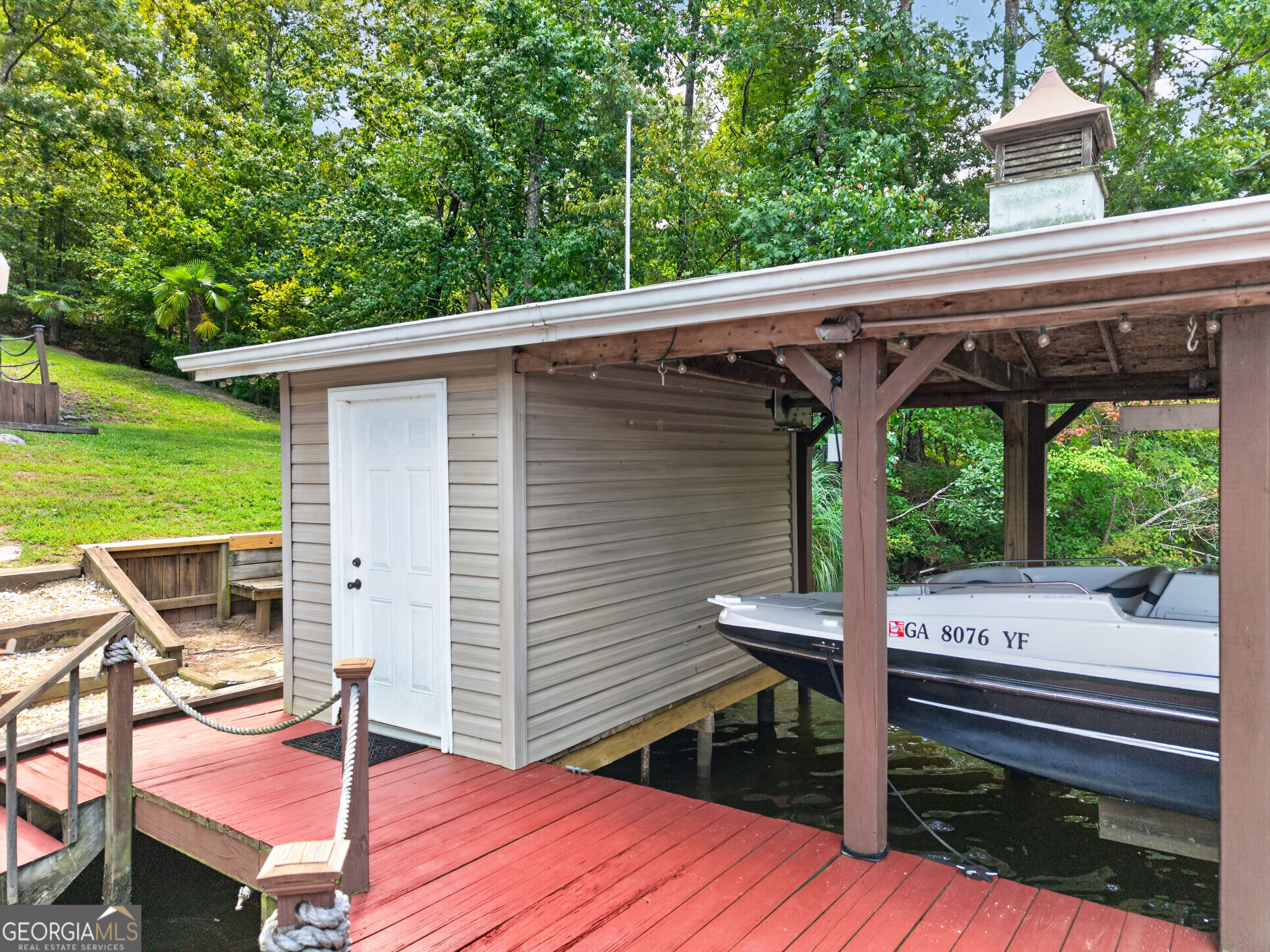 2123 Harbour Point Drive Property Photo 12