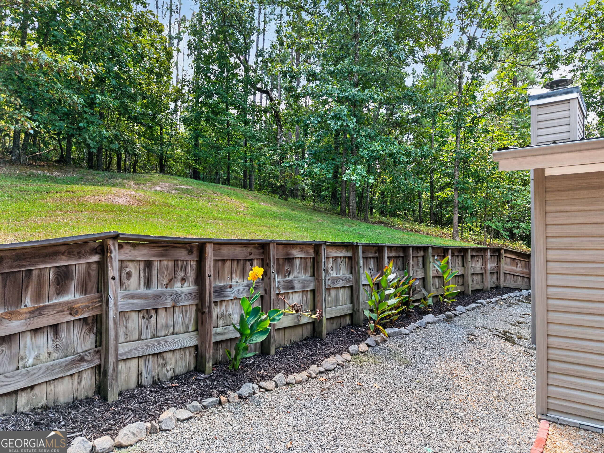 2123 Harbour Point Drive Property Photo 18