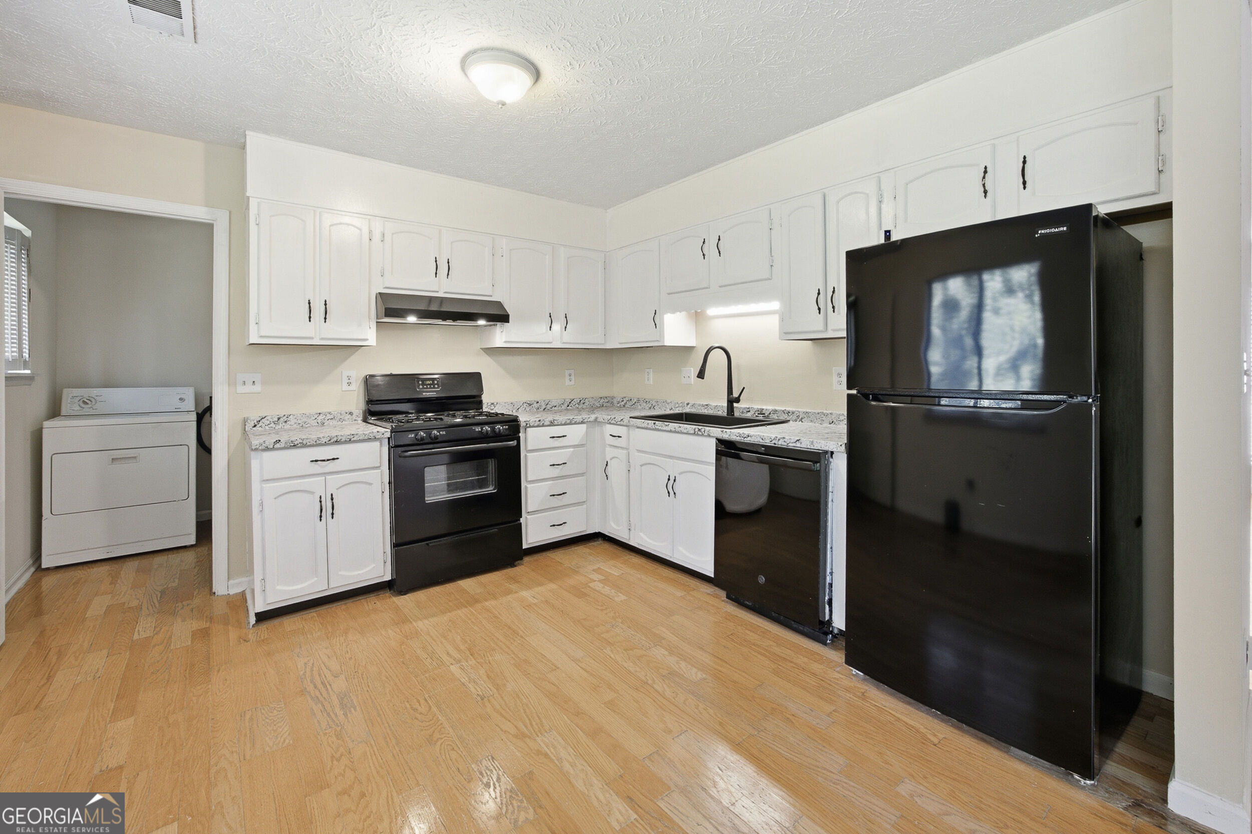7029 Hania Drive Property Photo 7