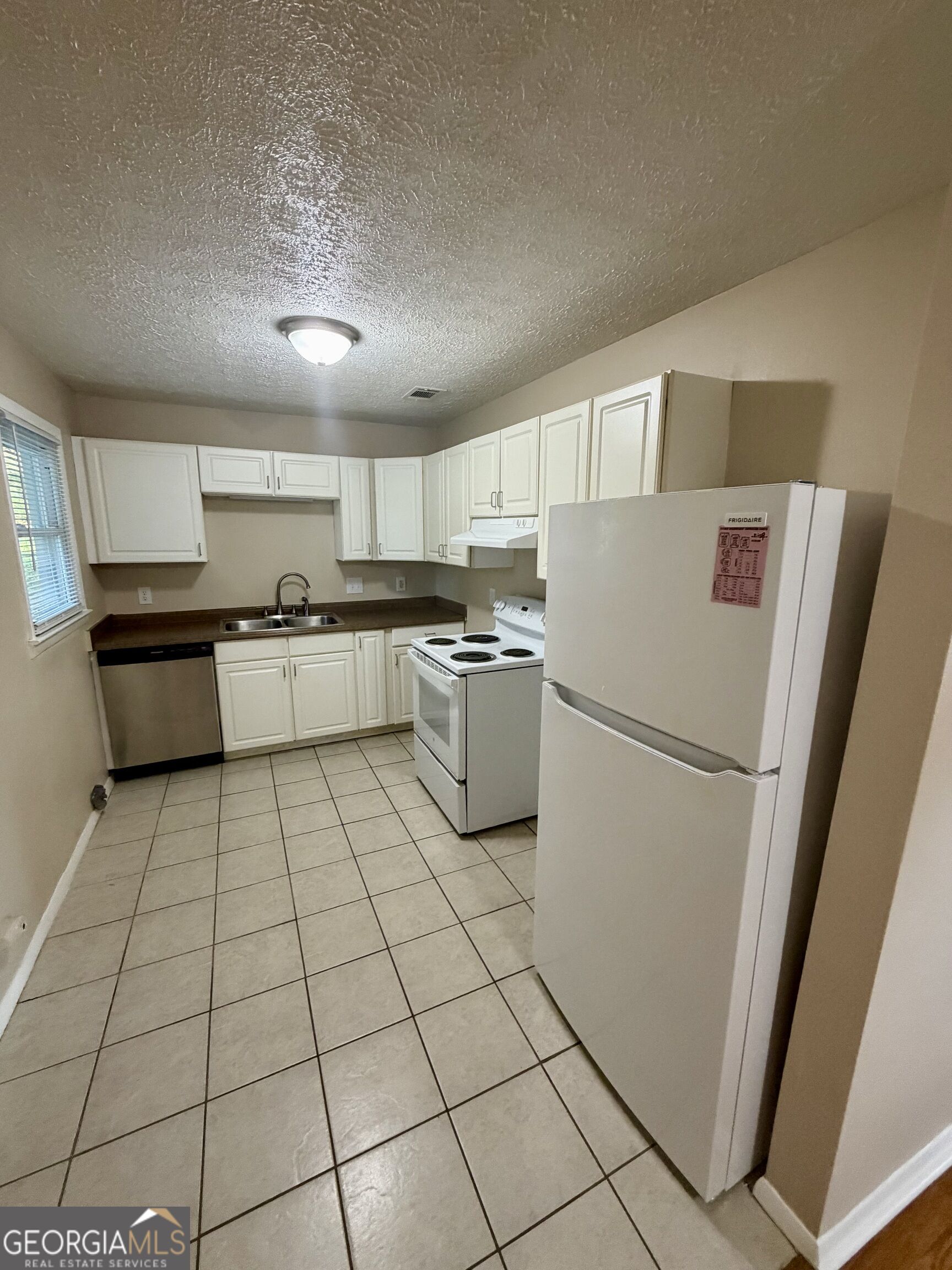 814 Crestwood Terrace Property Photo 8