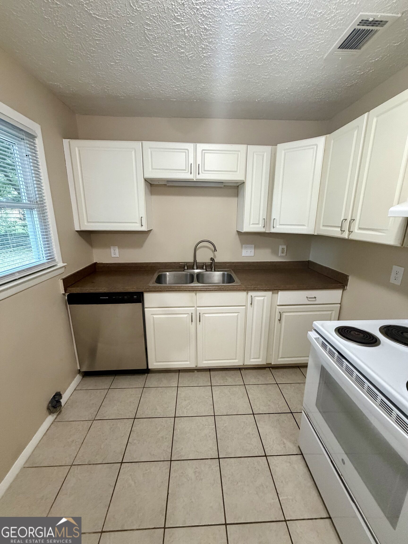 814 Crestwood Terrace Property Photo 10