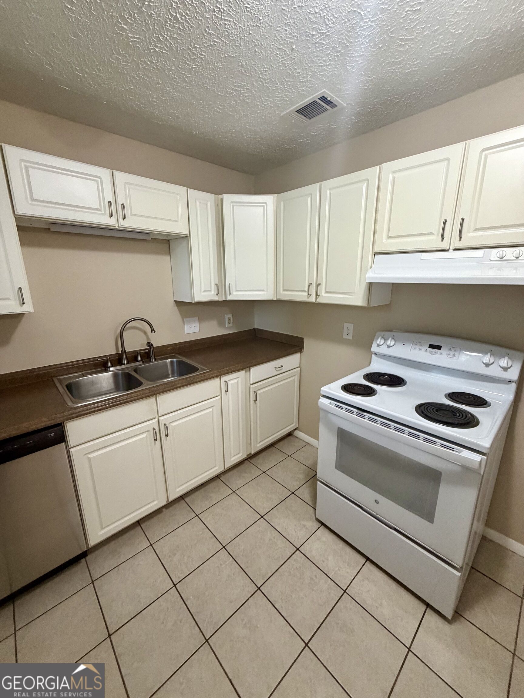 814 Crestwood Terrace Property Photo 12