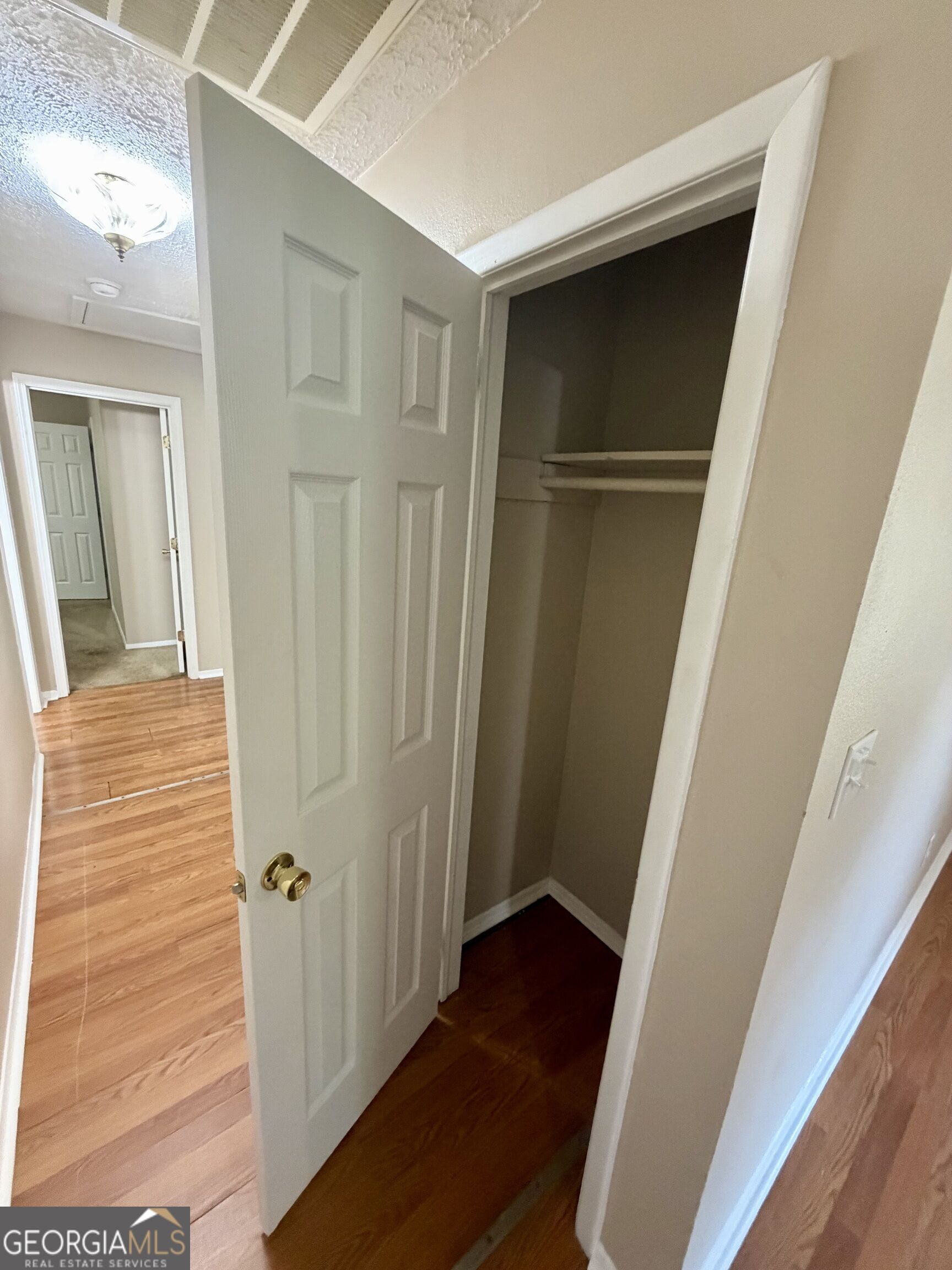 814 Crestwood Terrace Property Photo 14