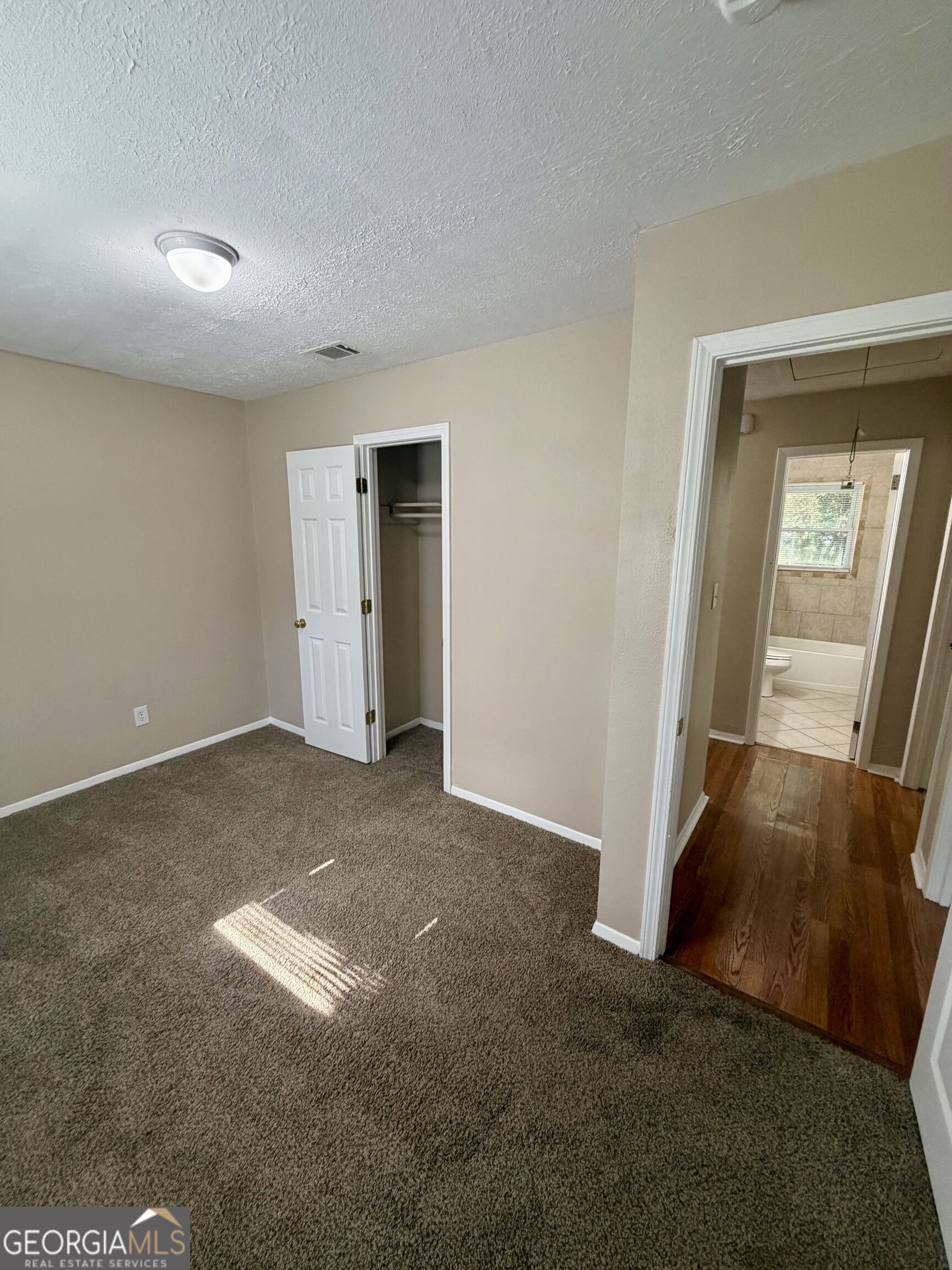 814 Crestwood Terrace Property Photo 23