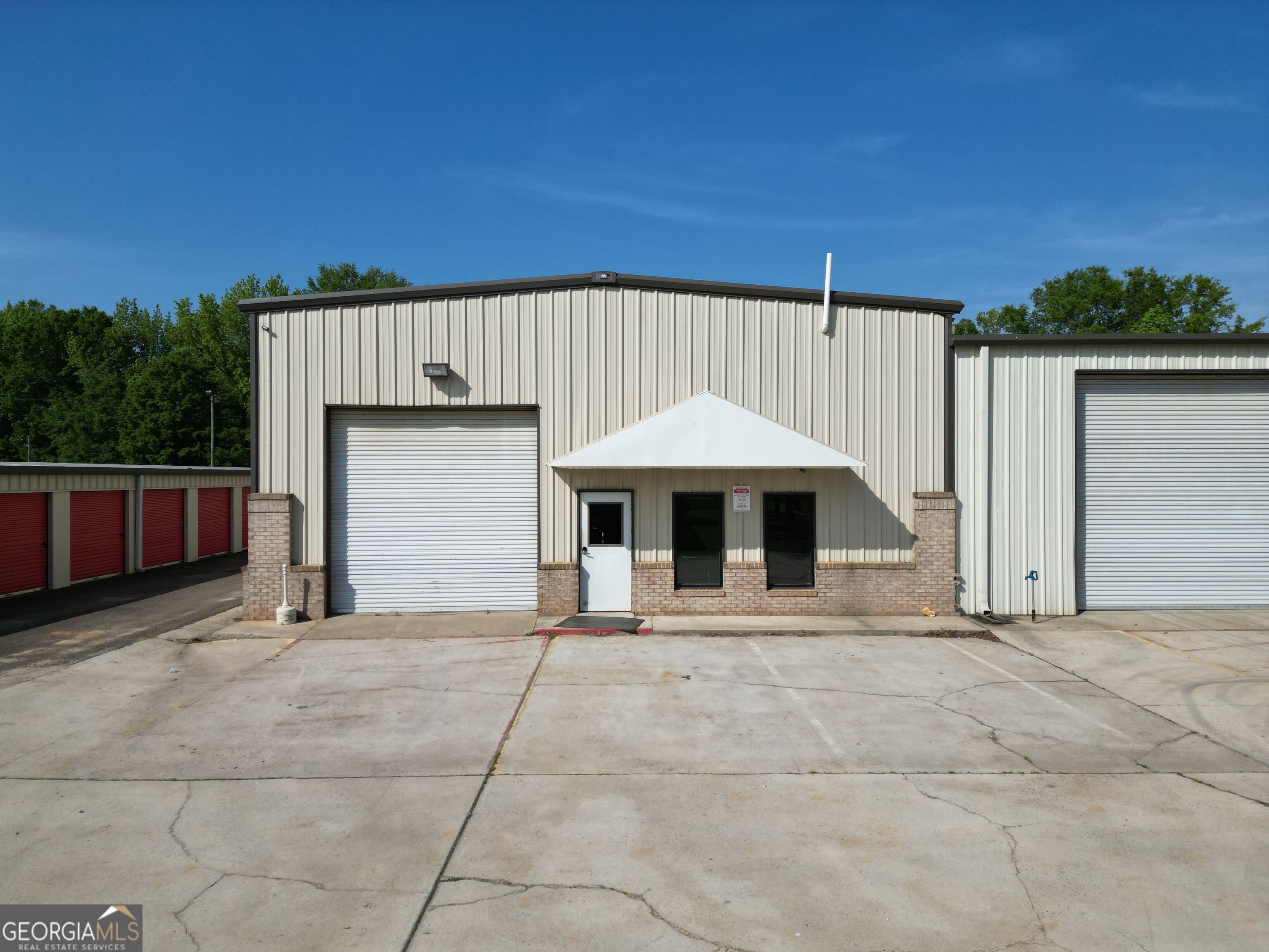 1360 Greensboro Highway Property Photo 1