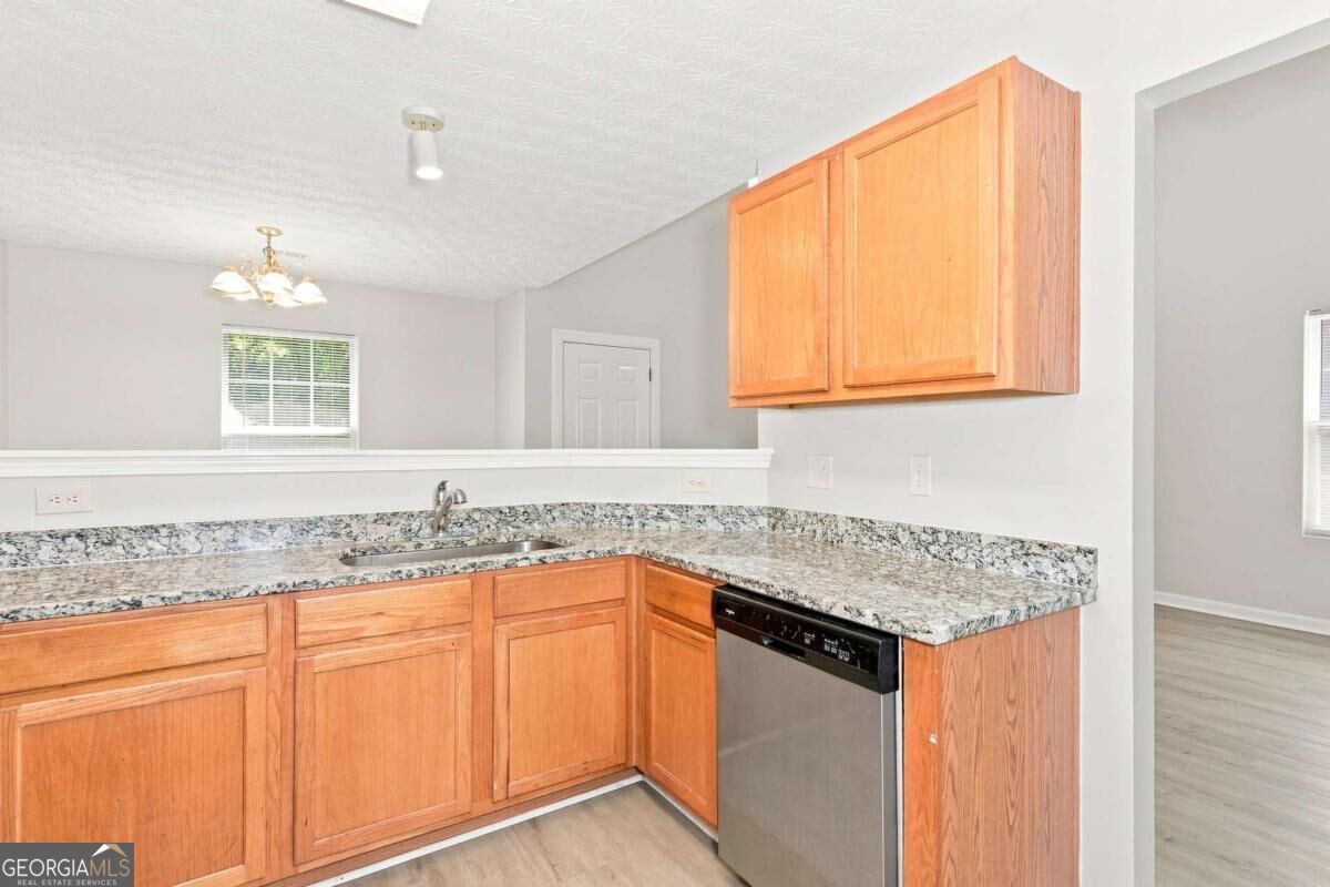 5604 Windfall Lane Property Photo 3