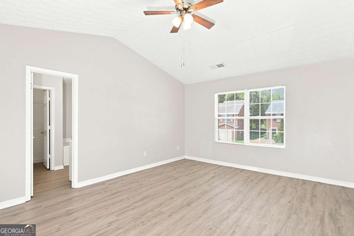 5604 Windfall Lane Property Photo 6