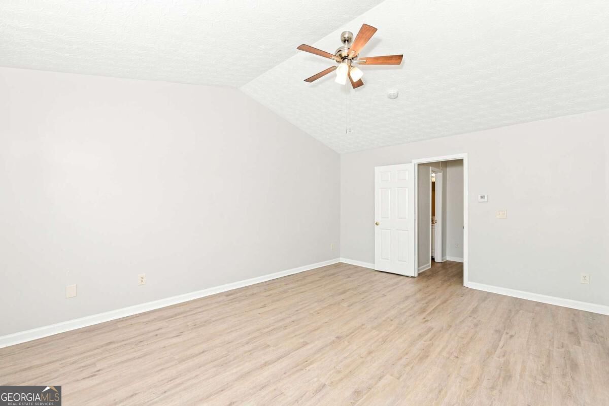 5604 Windfall Lane Property Photo 7