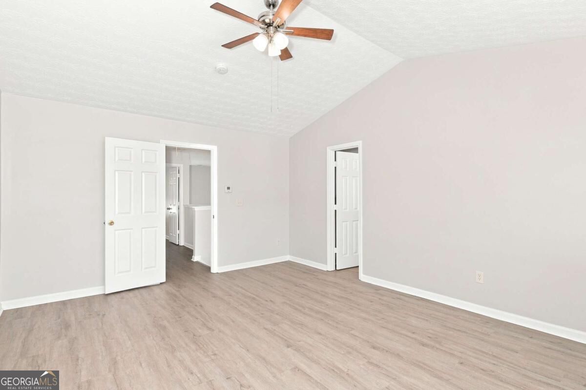 5604 Windfall Lane Property Photo 8