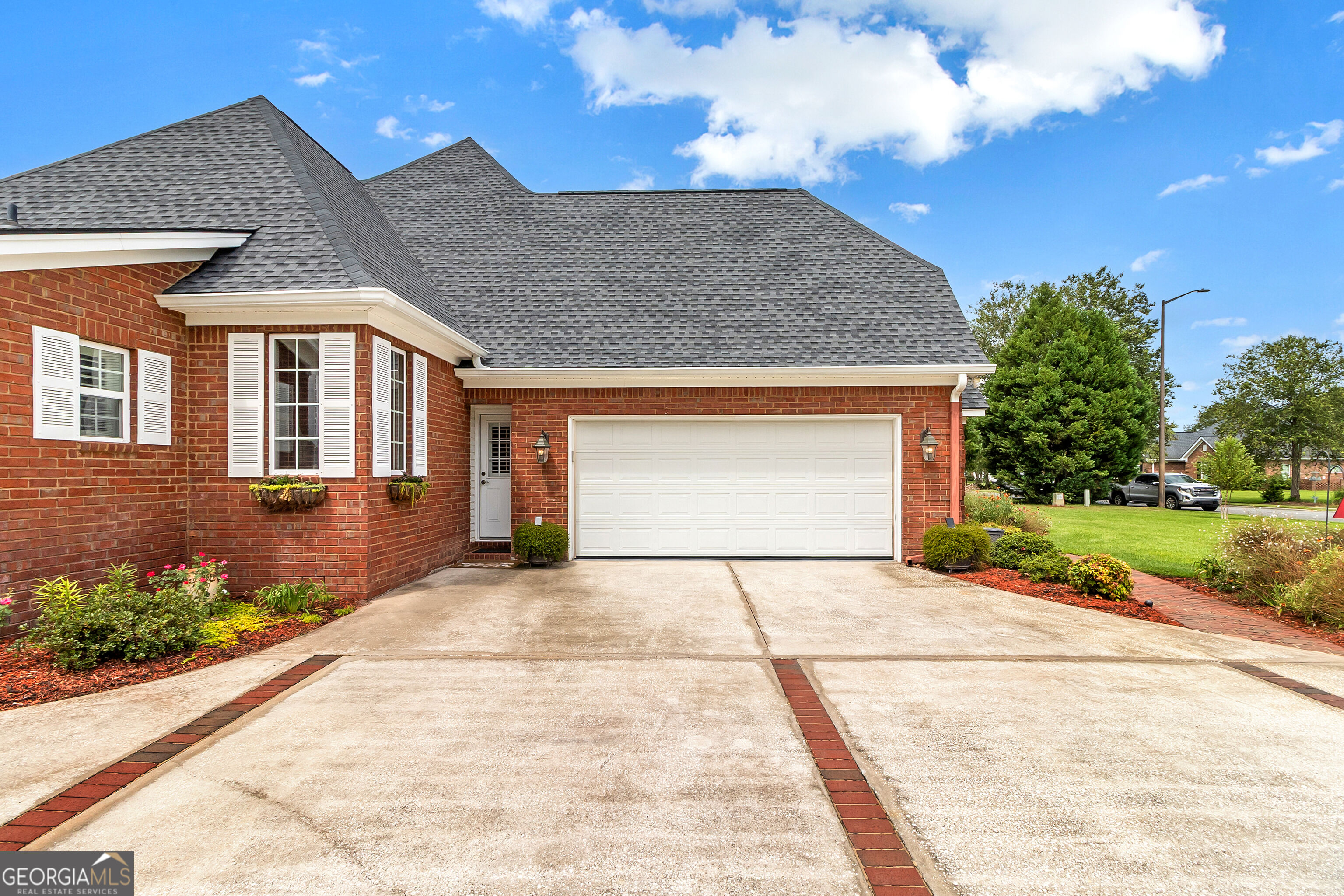 205 Cooperstown Drive Property Photo 4