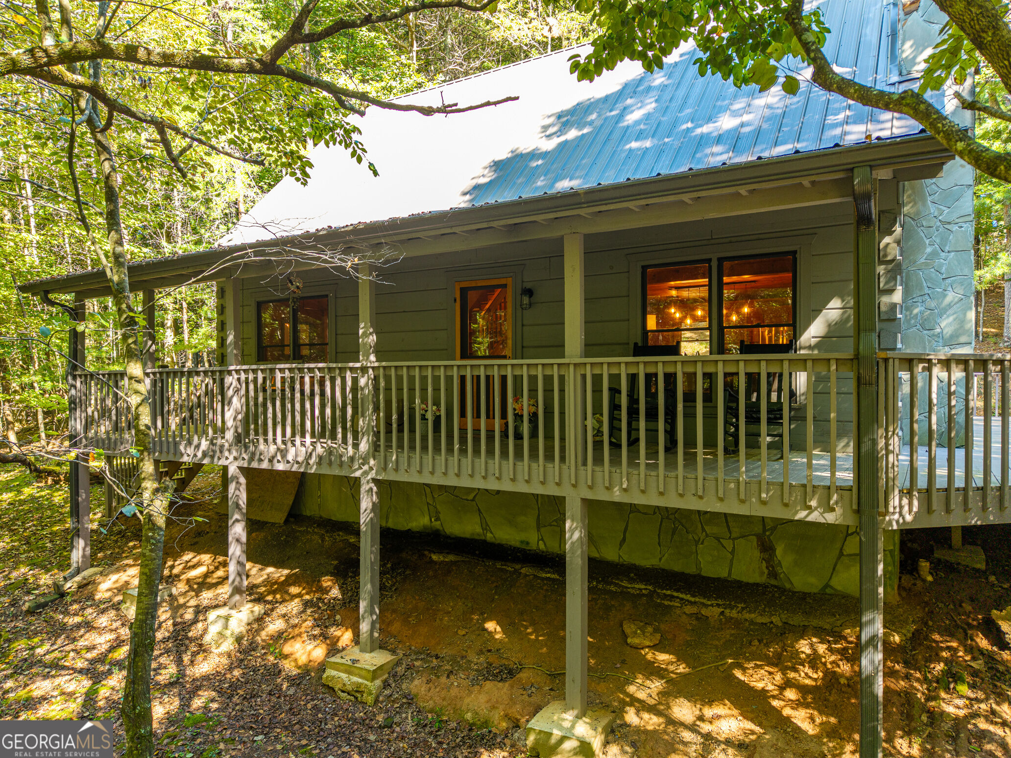 19 Blackberry Falls Lane Property Photo 3
