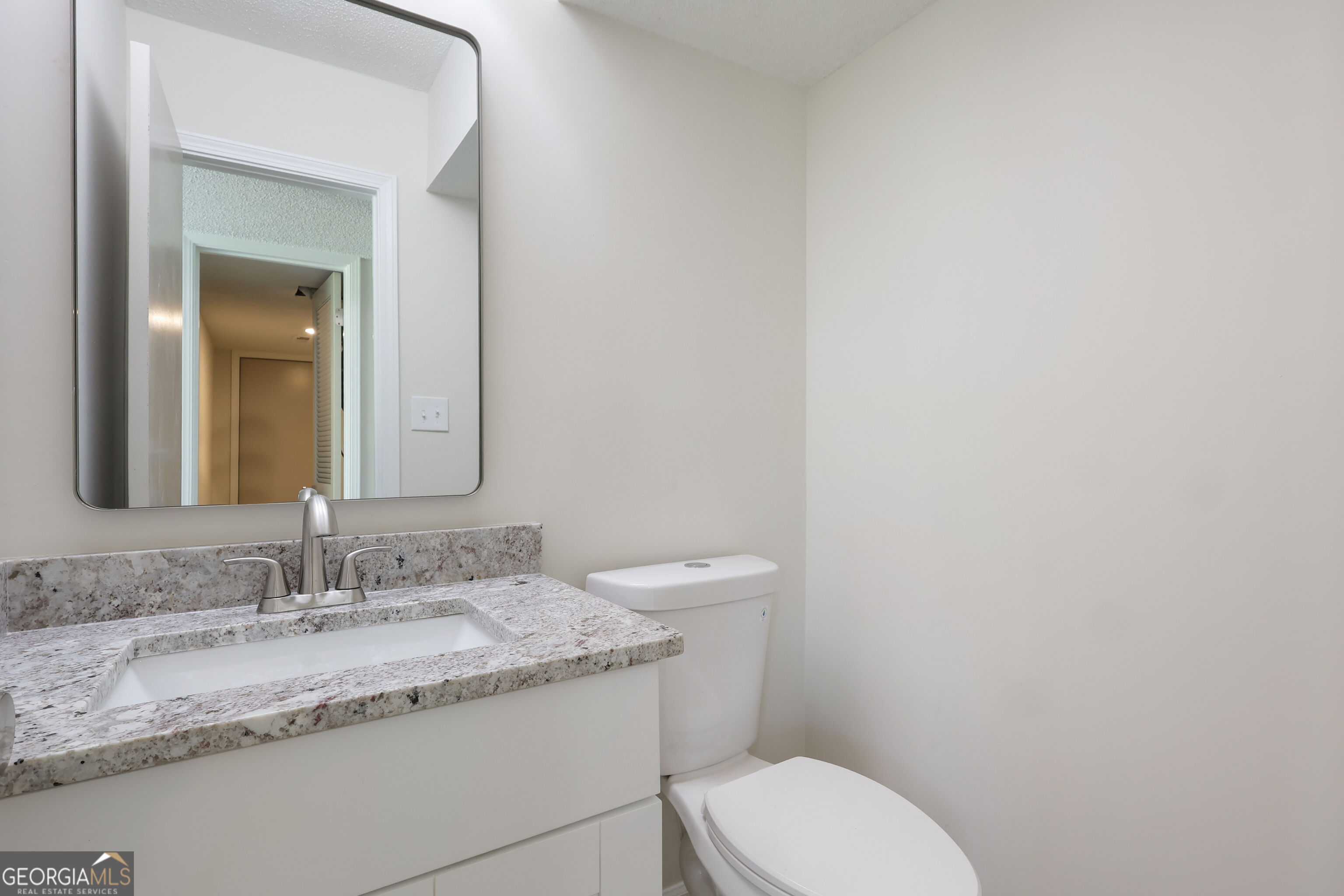 4068 Hunt Way Property Photo 11