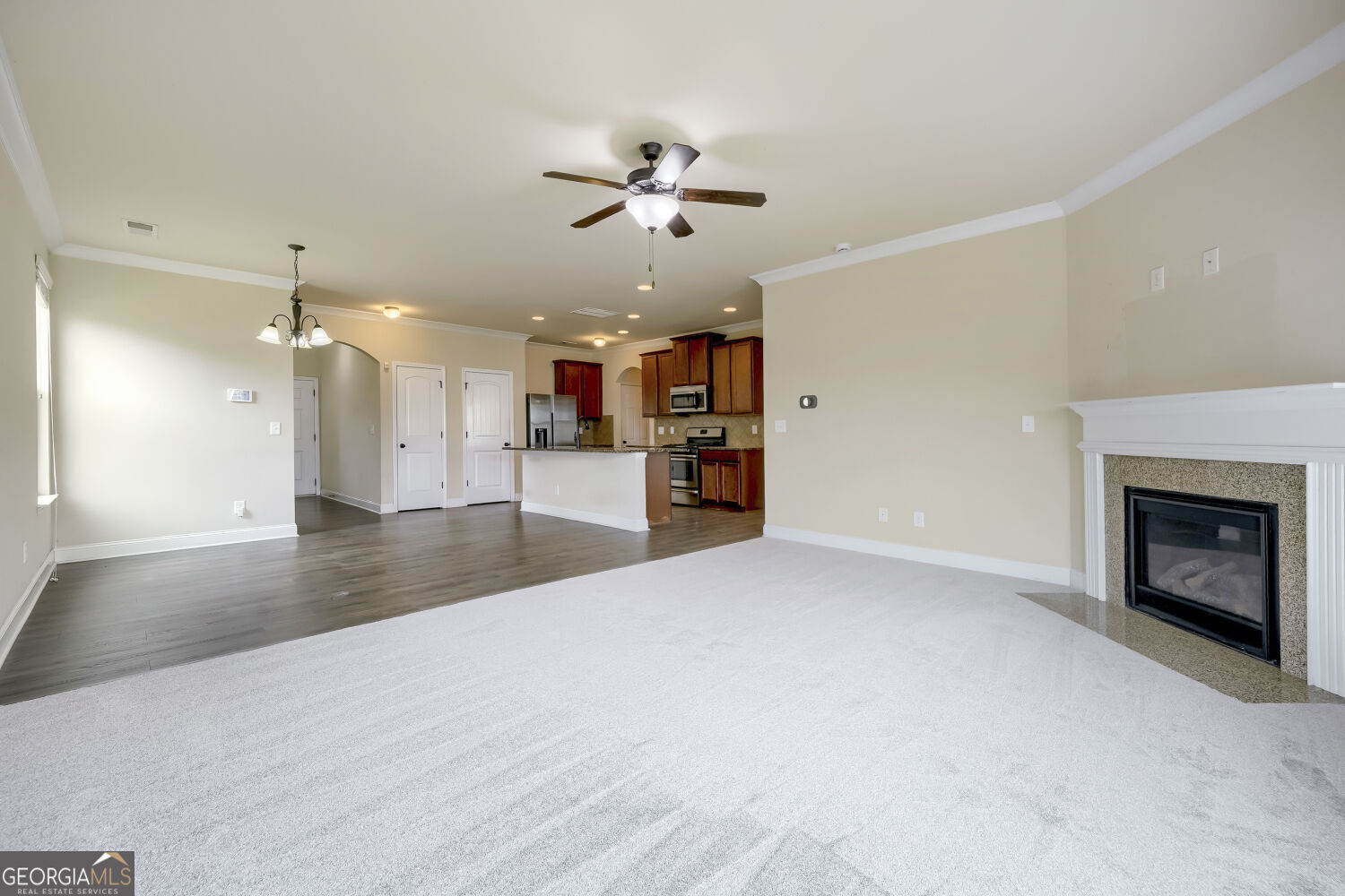 2351 Willow Shade Lane Property Photo 6